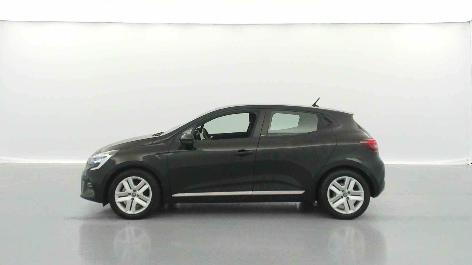 RENAULT CLIO   Business E-Tech 140