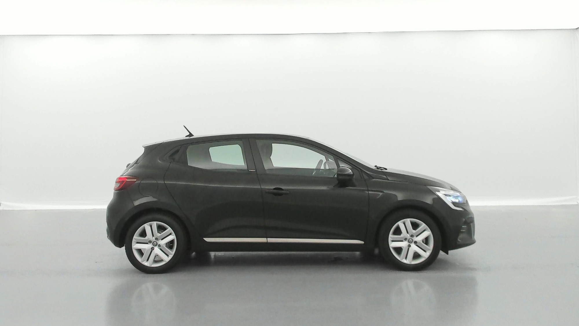 RENAULT CLIO   Business E-Tech 140