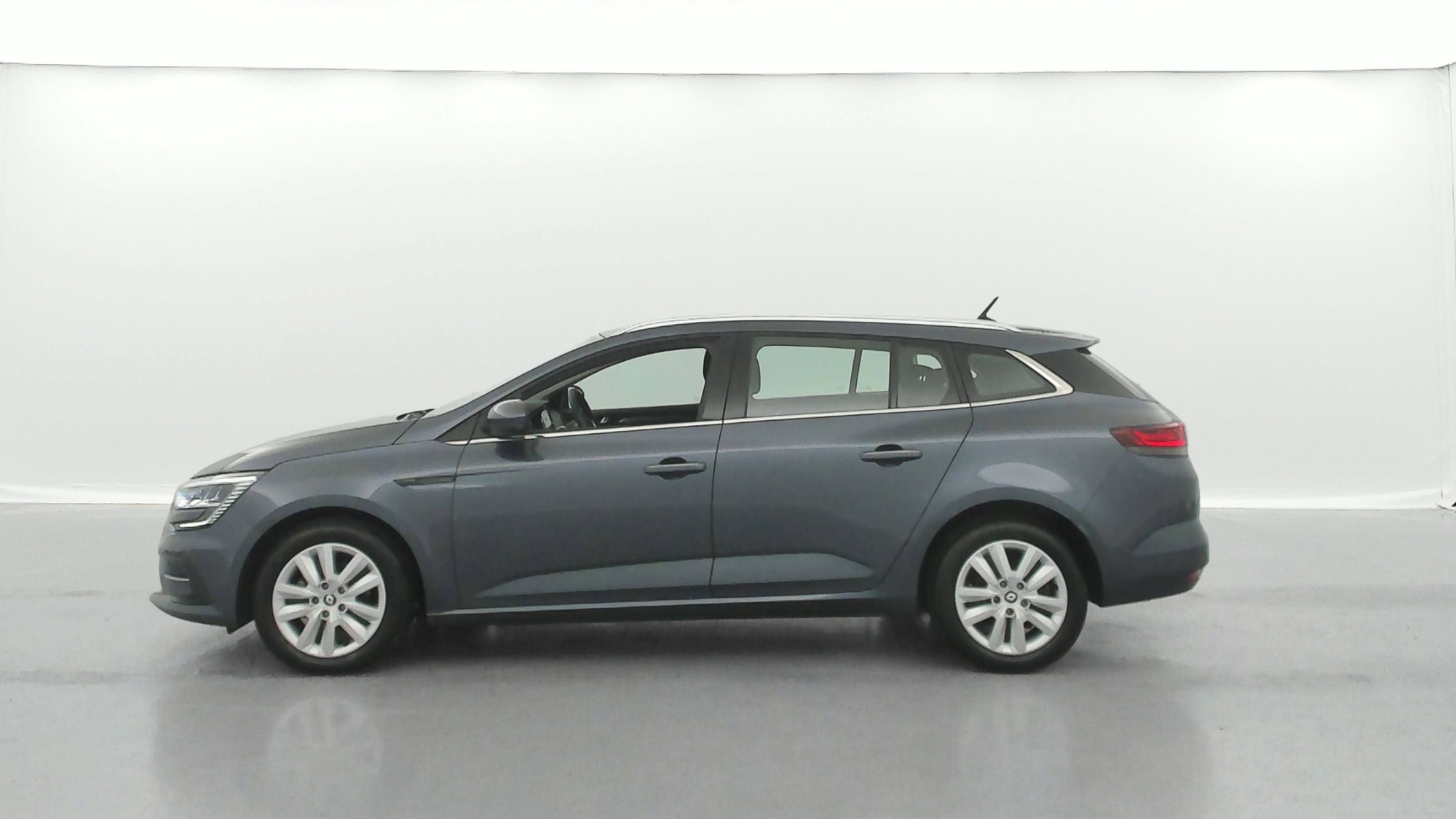 RENAULT MEGANE ESTATE   Business TCe 140 EDC FAP 21N