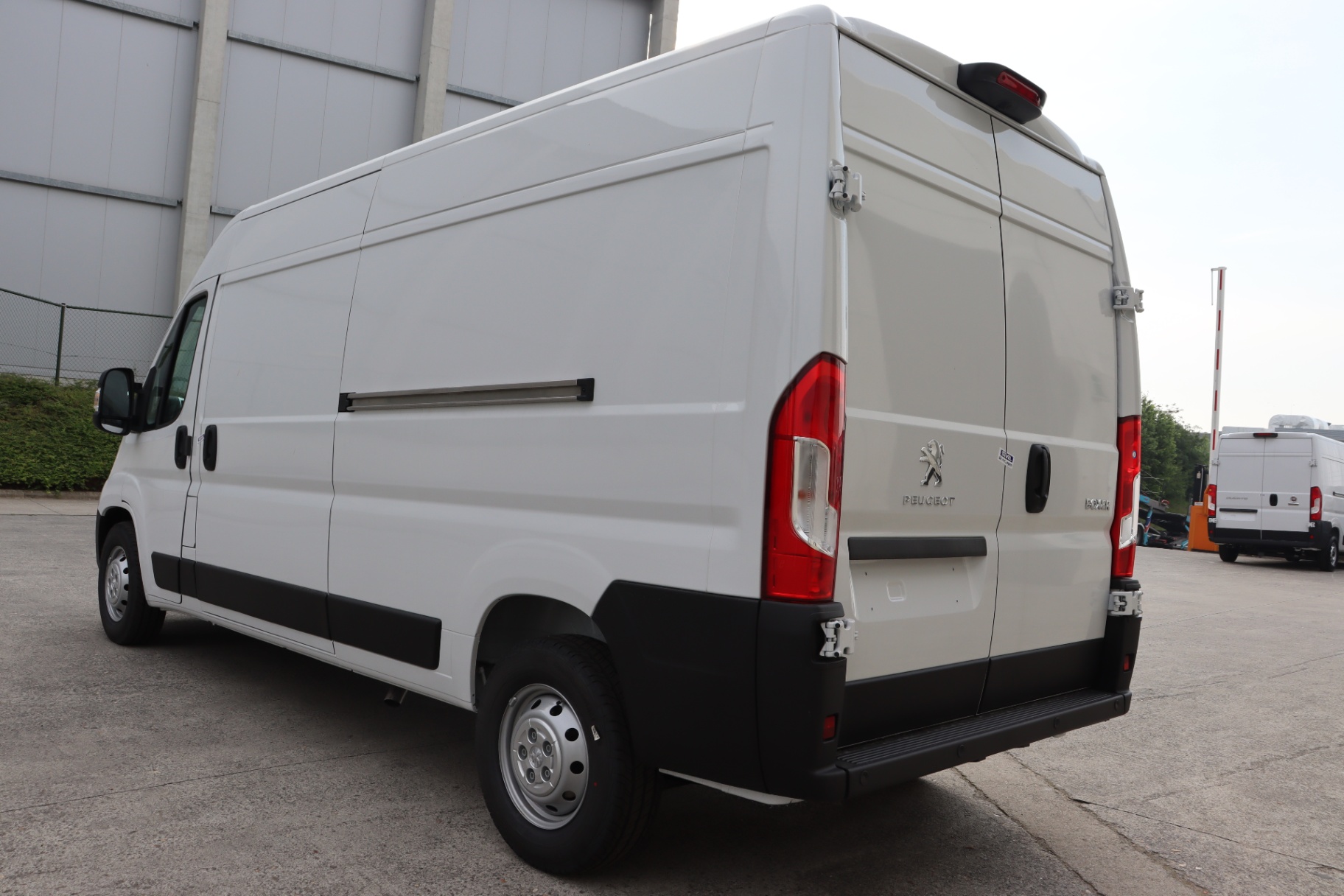 PEUGEOT BOXER   2.2 BlueHDi 140 S&S Fourgon 435 L3H2