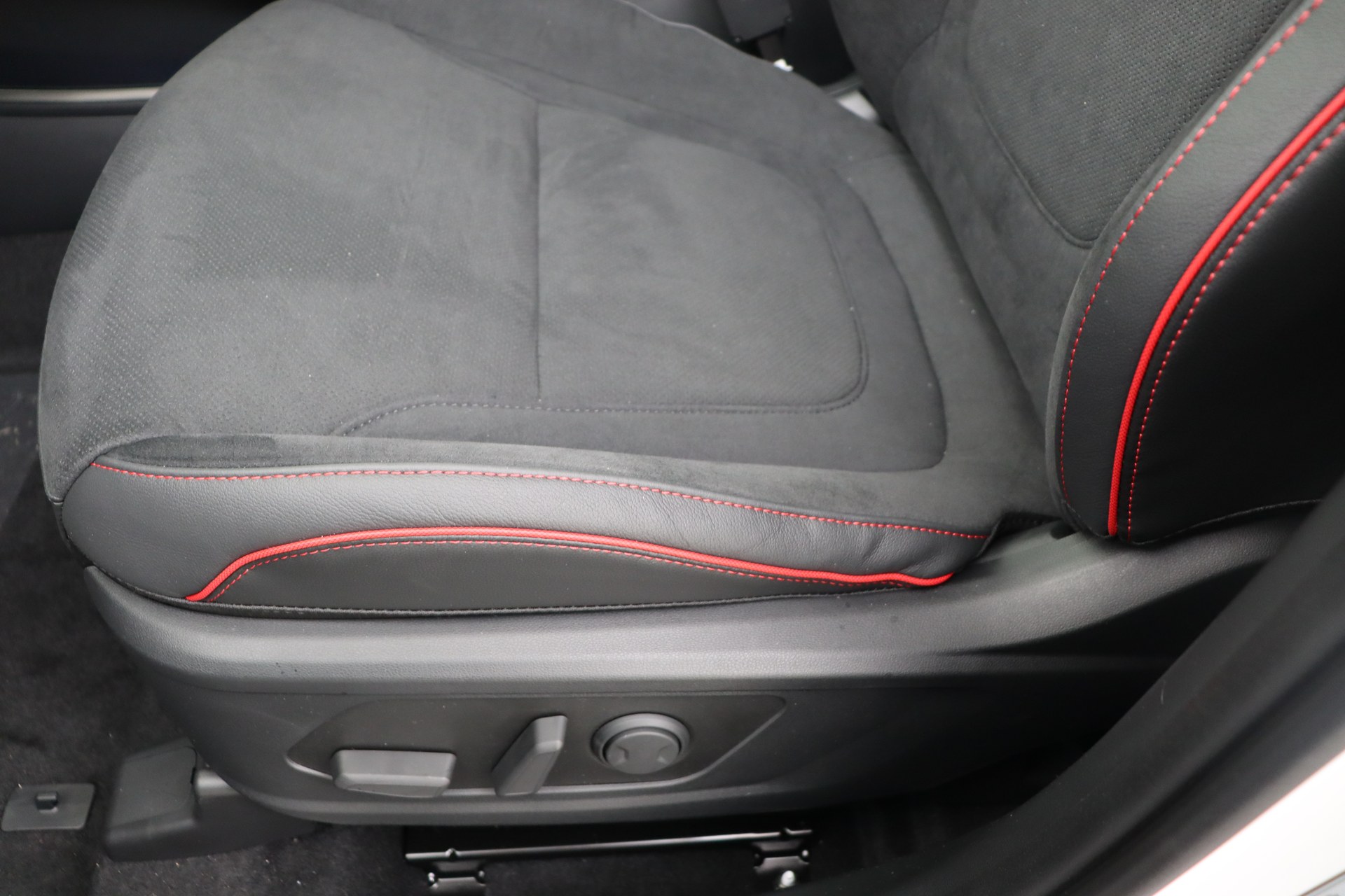 HYUNDAI TUCSON   1,6 T-Gdi 265ch PHEV N-Line Shine Sensation Pack