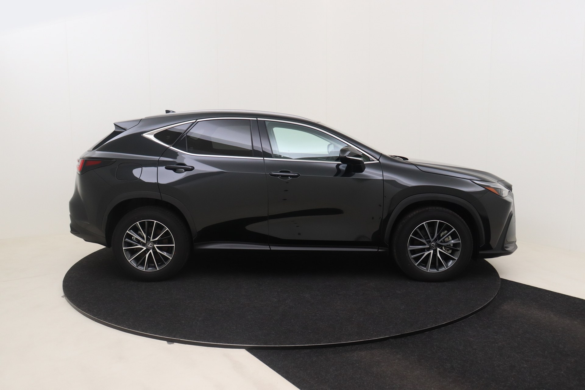 LEXUS NX 450H   2,5 PHEV 185ch Premium 4WD MY24