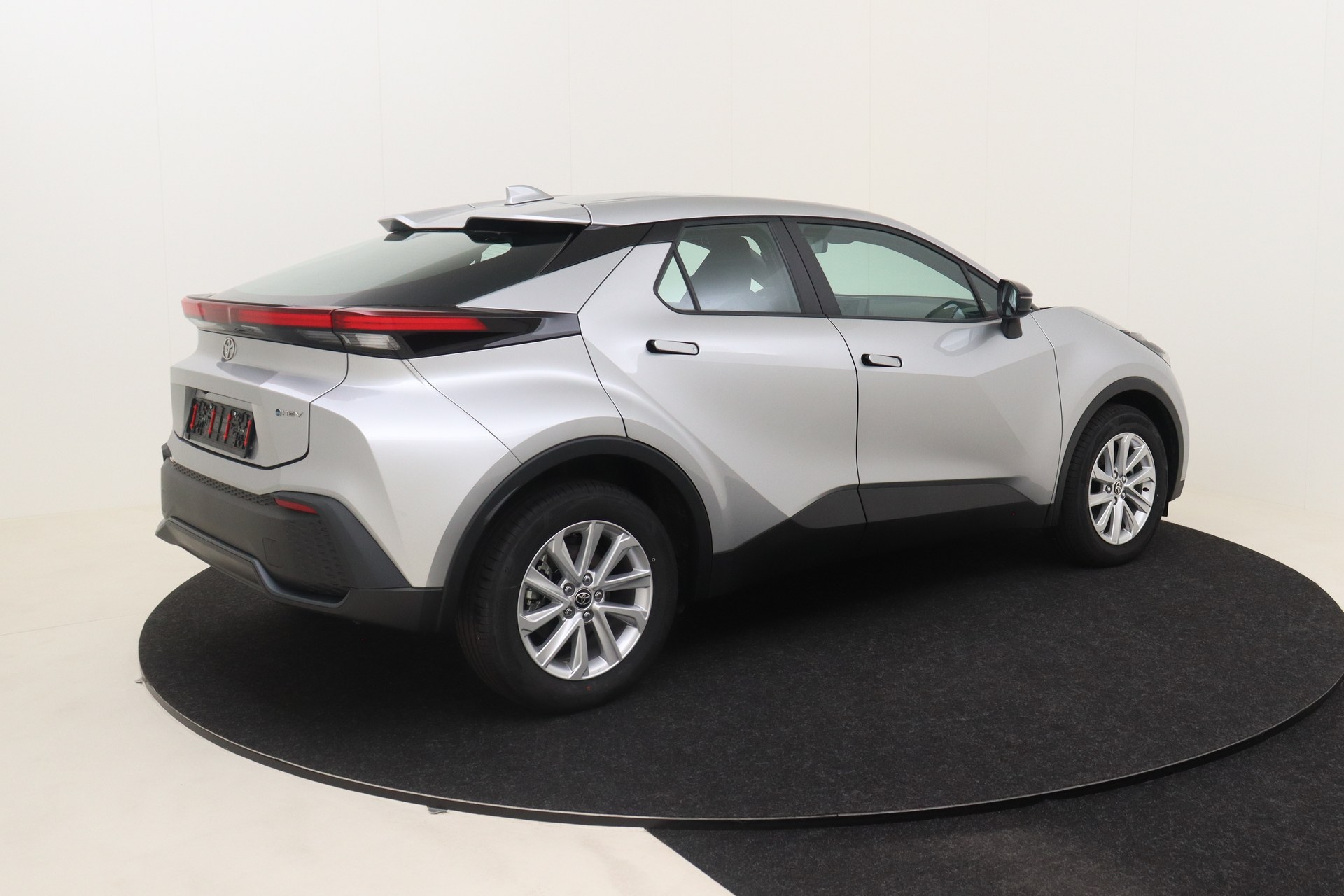 TOYOTA C-HR   1,8 HEV 98ch Active