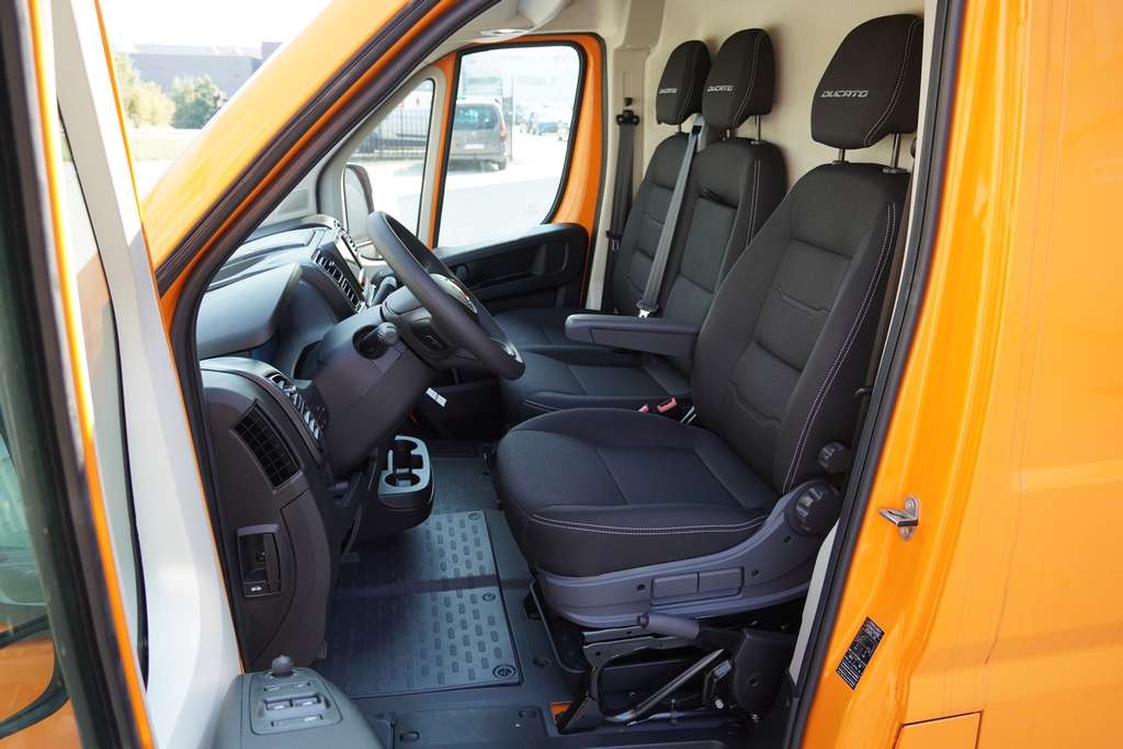 FIAT DUCATO   2,2 Multijet 140ch M/T L2H2 3,5t