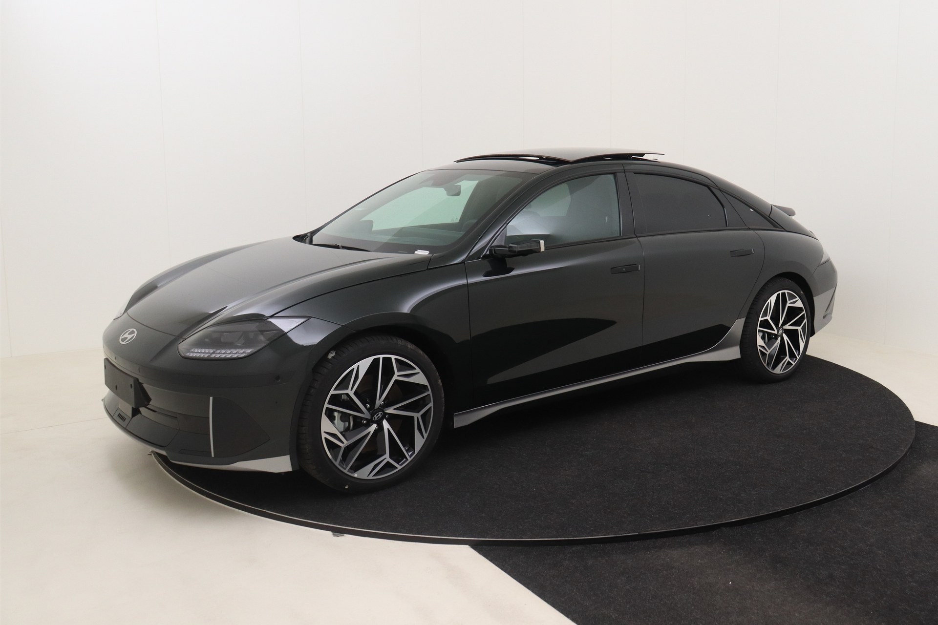 HYUNDAI IONIQ 6   77,4 kWh Ultra