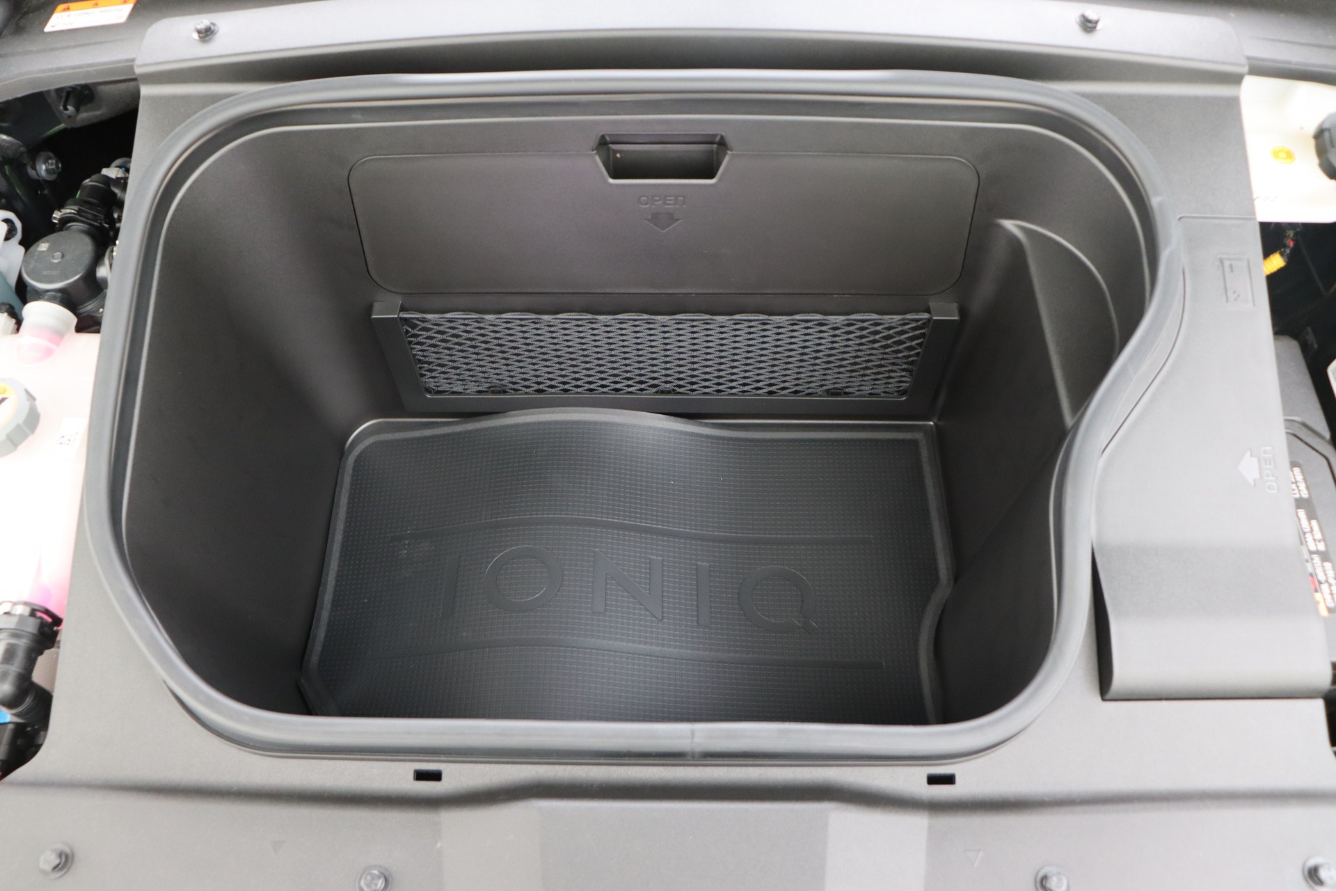 HYUNDAI IONIQ 6   77,4 kWh Ultra