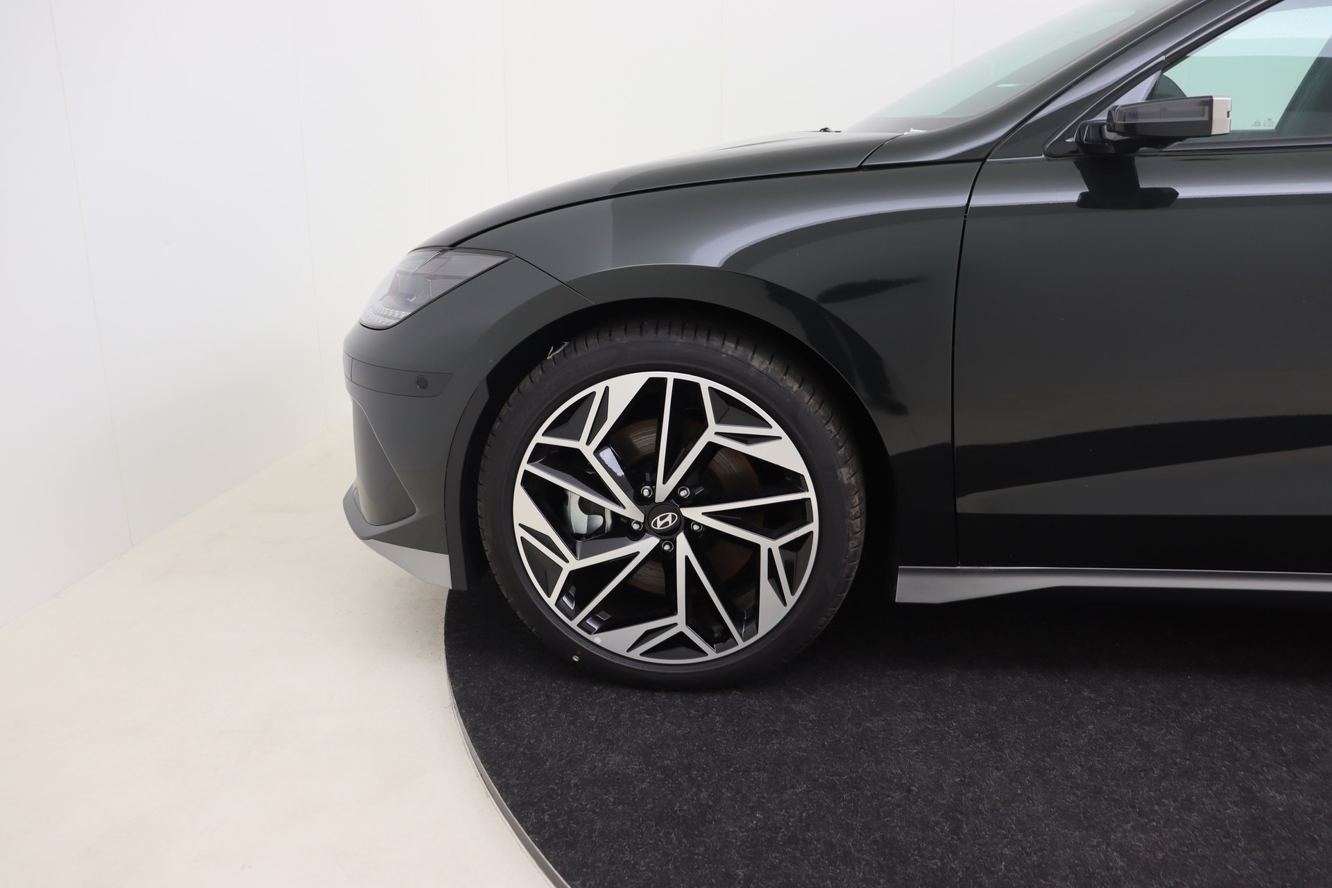 HYUNDAI IONIQ 6   77,4 kWh Ultra