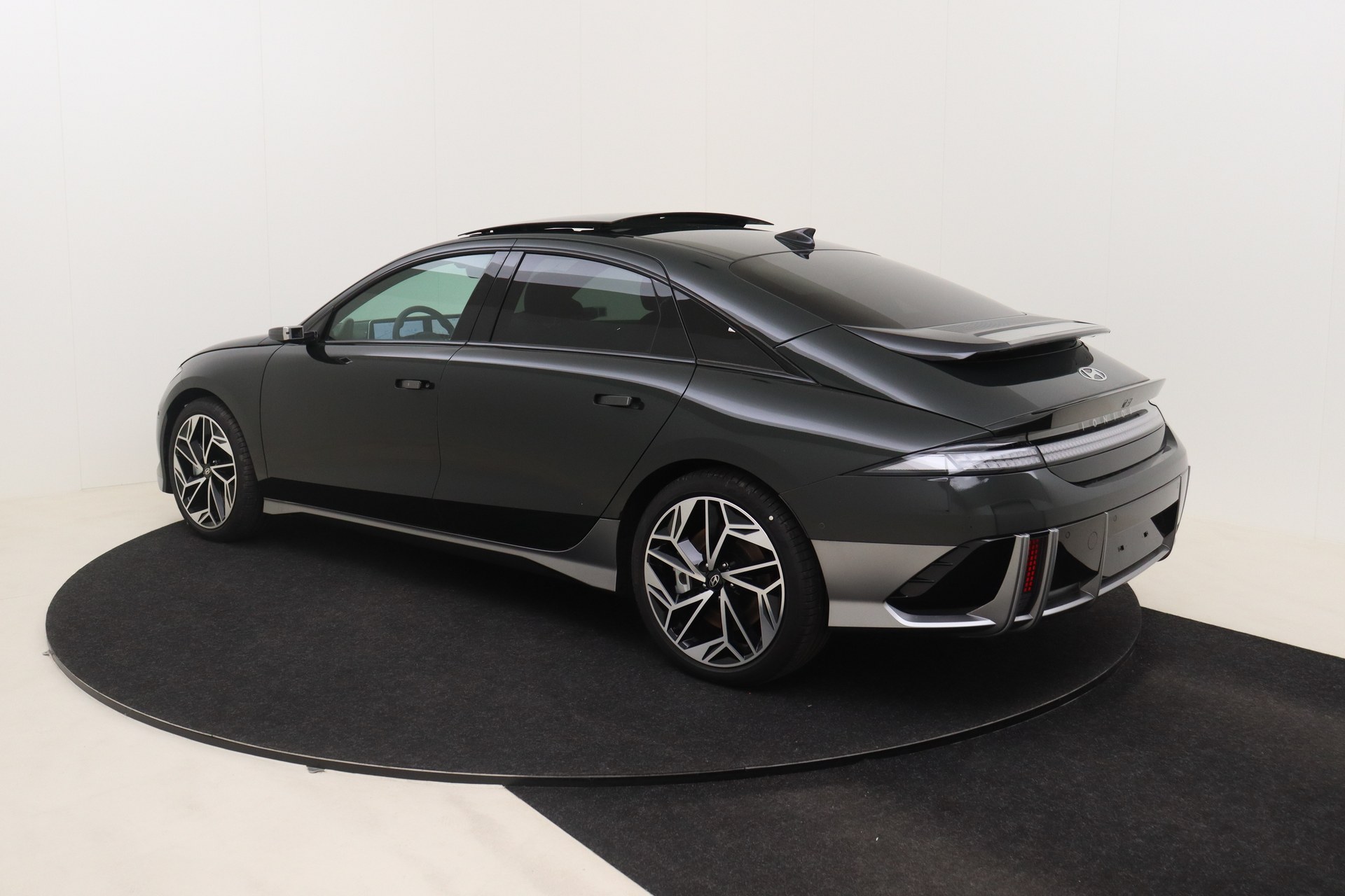 HYUNDAI IONIQ 6   77,4 kWh Ultra