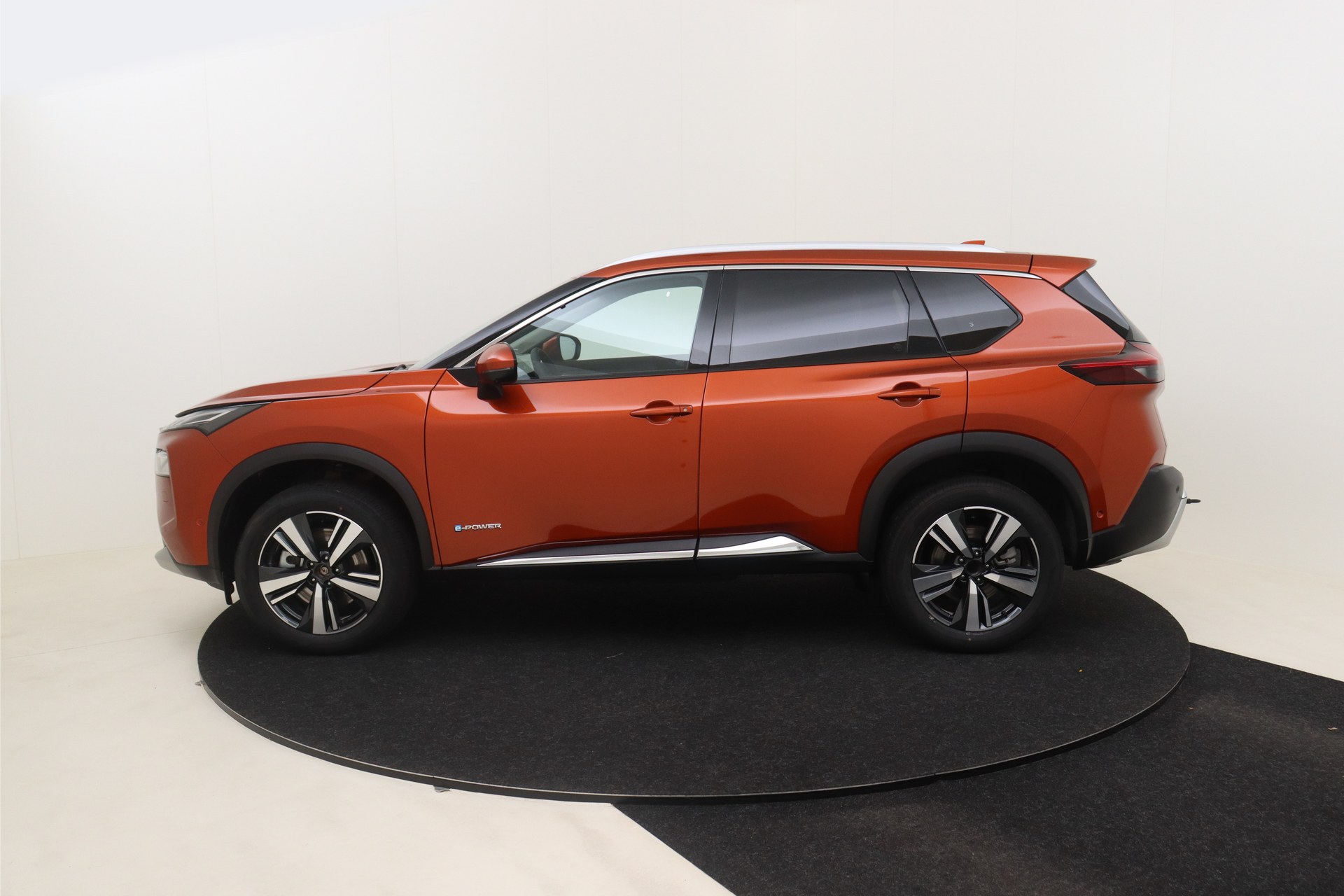 NISSAN X-TRAIL   1,5 e-POWER 204ch 2WD  Tekna