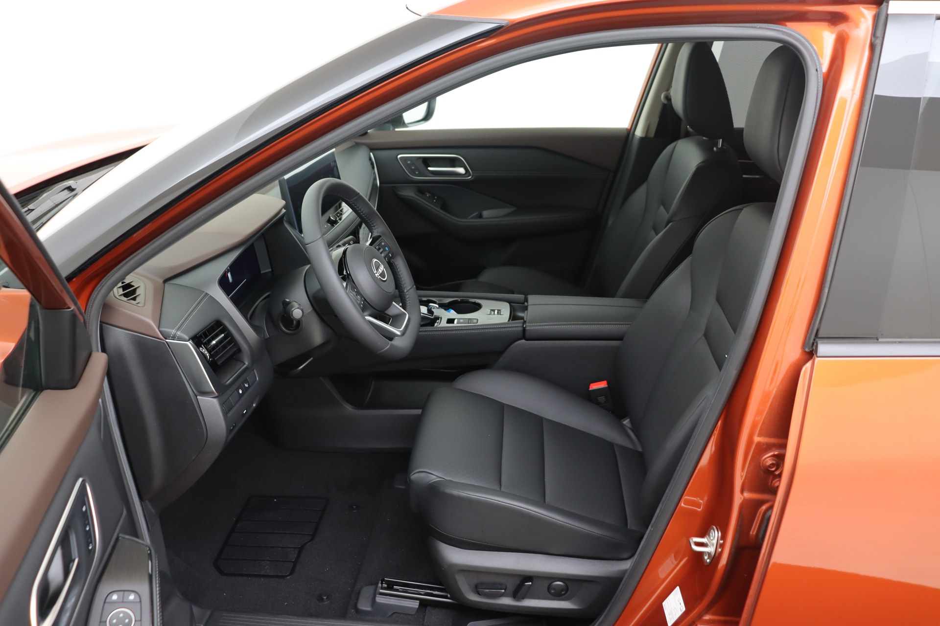 NISSAN X-TRAIL   1,5 e-POWER 204ch 2WD  Tekna