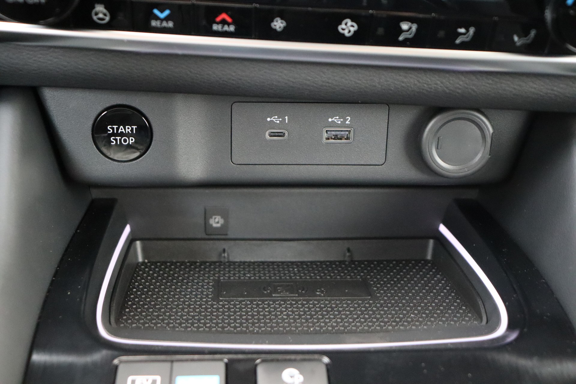 NISSAN X-TRAIL   1,5 e-POWER 204ch 2WD  Tekna