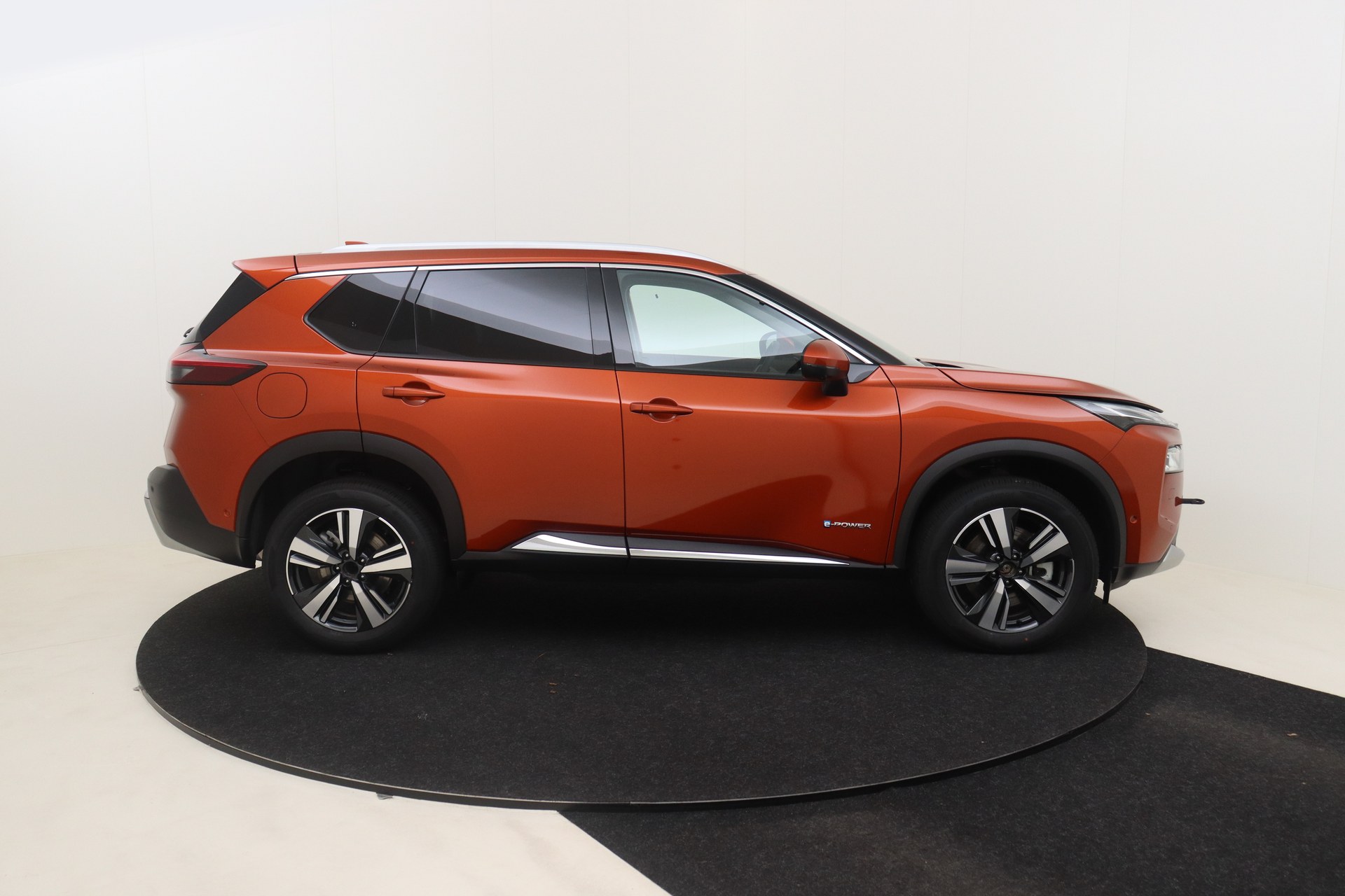 NISSAN X-TRAIL   1,5 e-POWER 204ch 2WD  Tekna