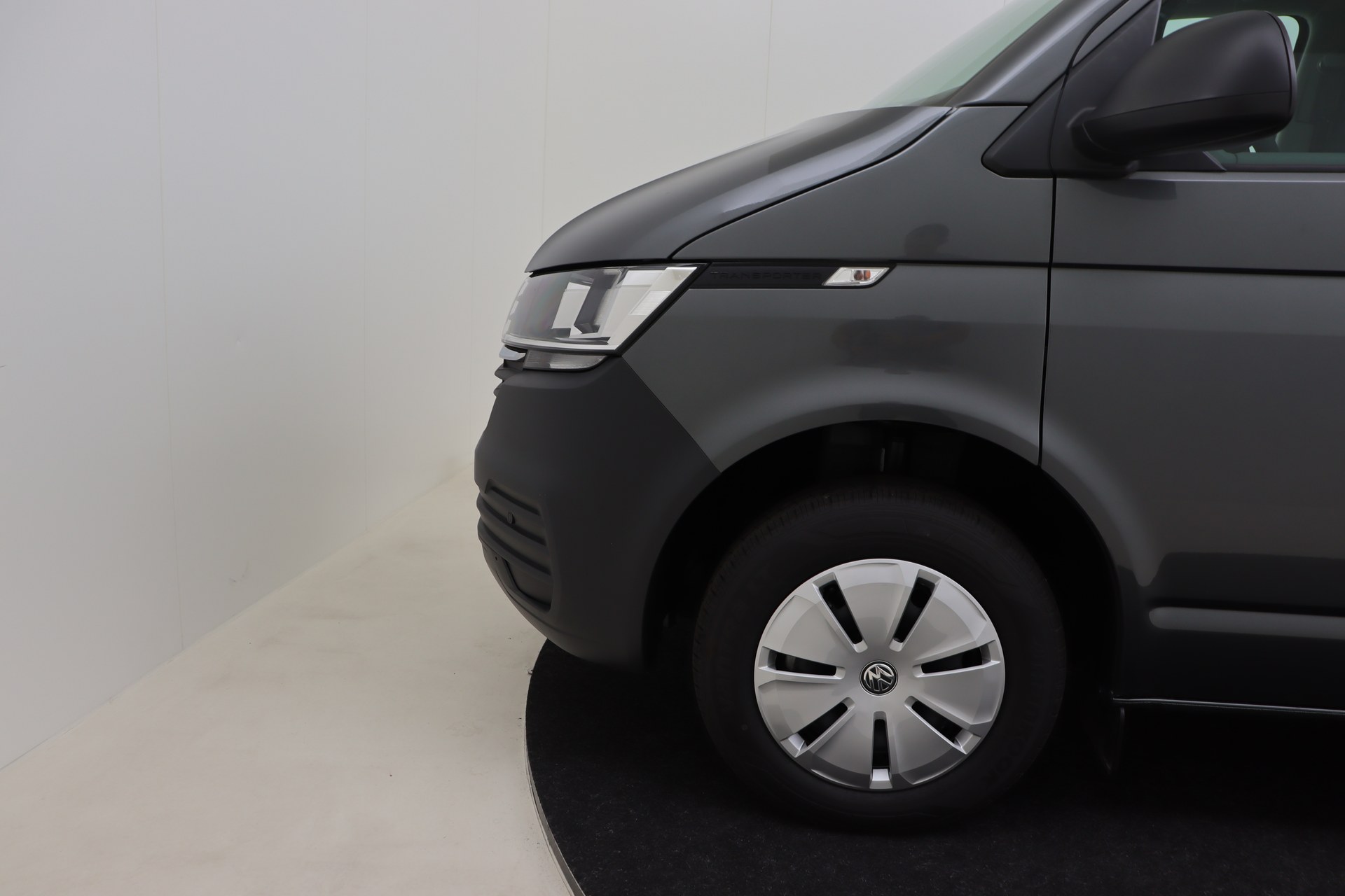 VOLKSWAGEN T6 Transporter   2.0 TDI 110ch 5M Van SWB