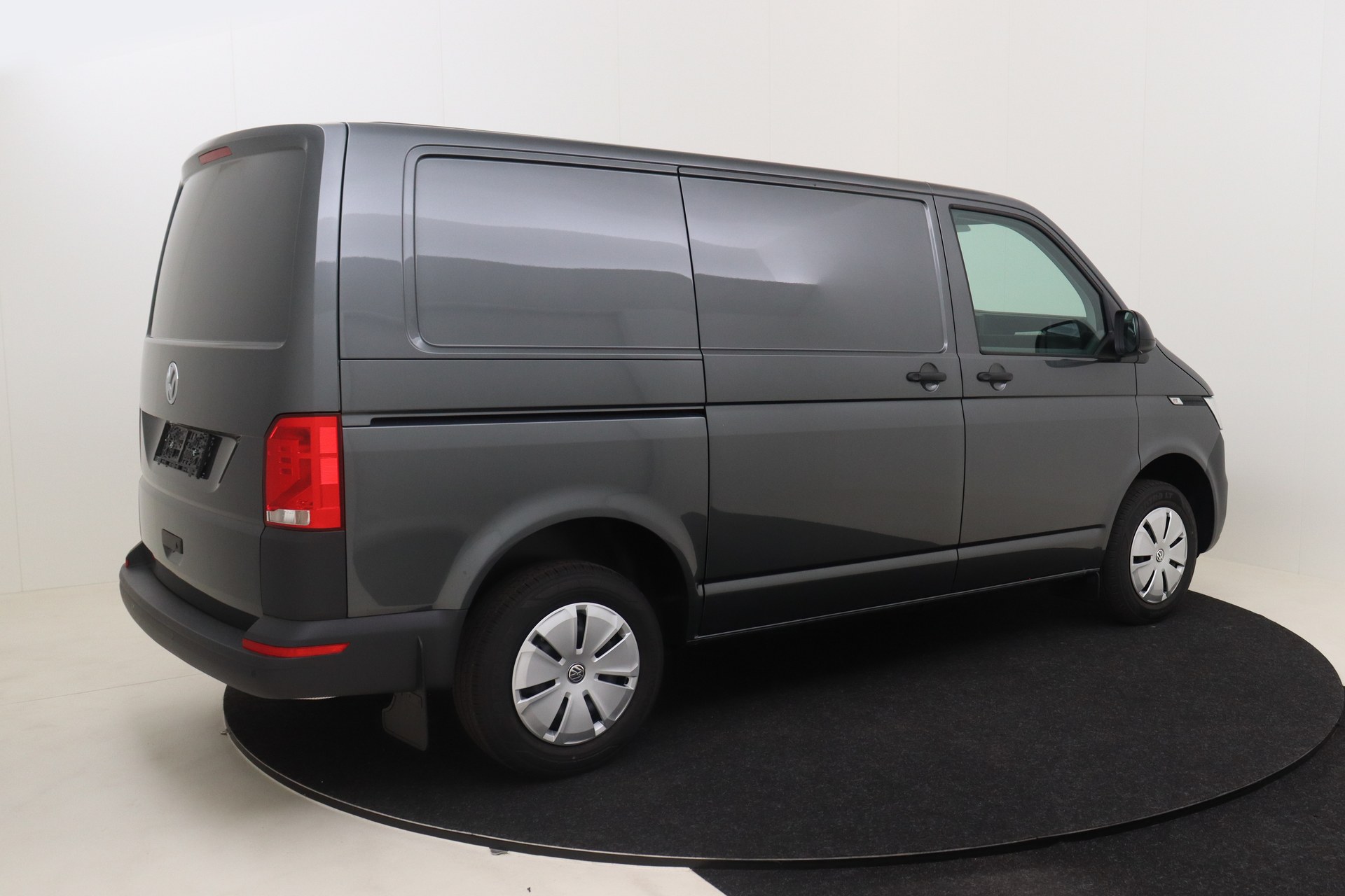 VOLKSWAGEN T6 Transporter   2.0 TDI 110ch 5M Van SWB