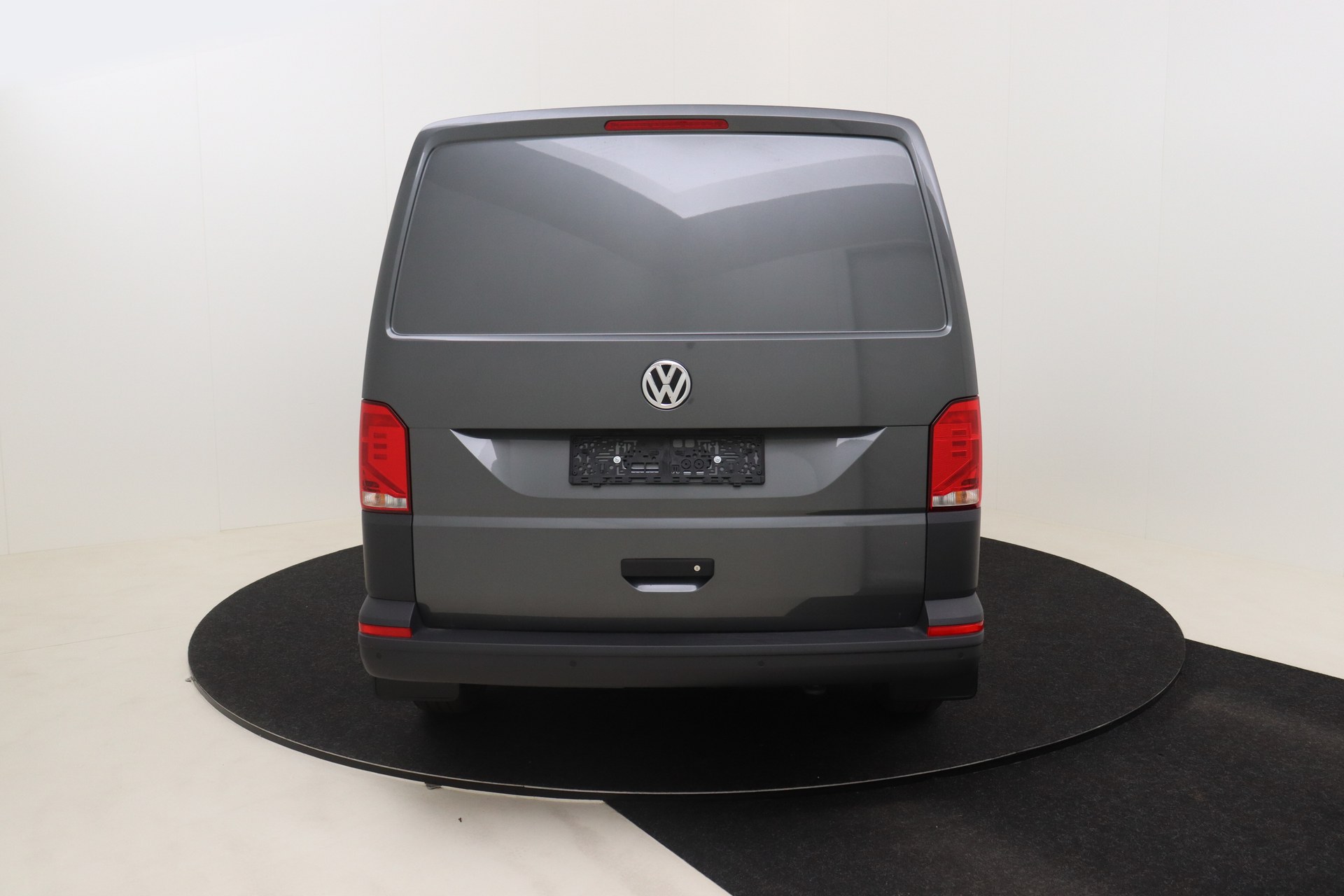 VOLKSWAGEN T6 Transporter   2.0 TDI 110ch 5M Van SWB