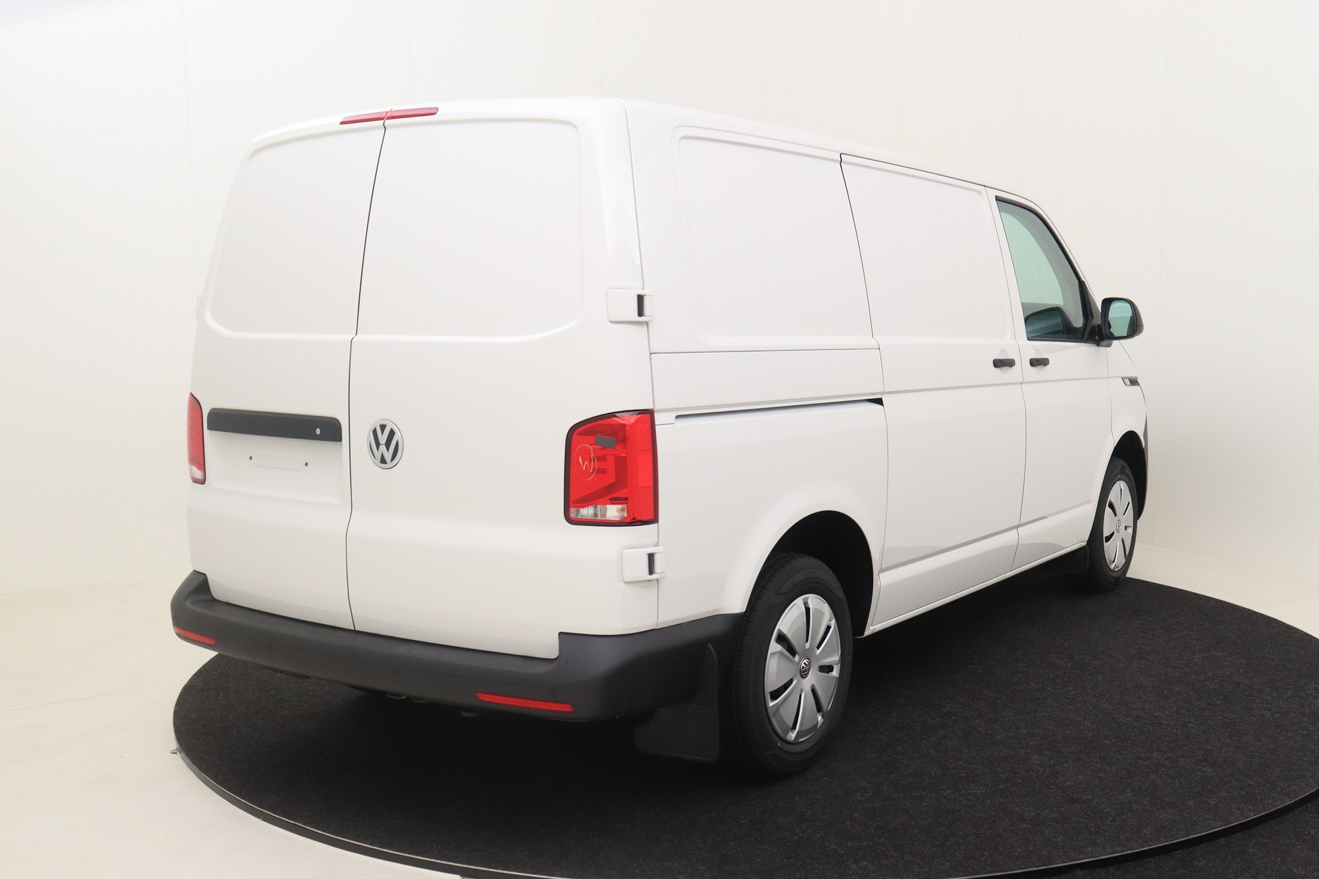 VOLKSWAGEN T6 Transporter   2.0 TDI EU6 150ch 6M Van SWB