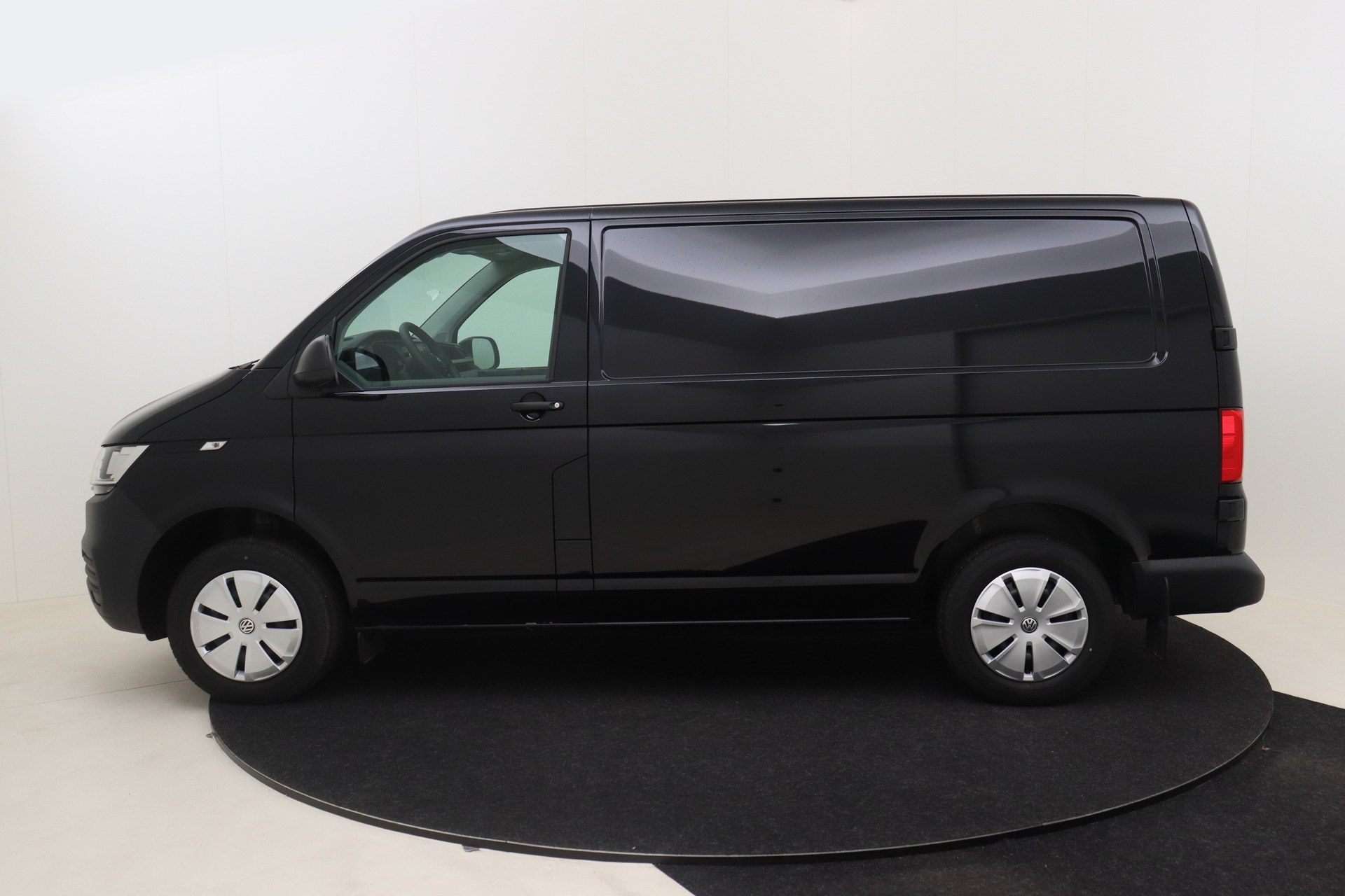 VOLKSWAGEN T6 Transporter   2.0 TDI 110ch 5M Van SWB