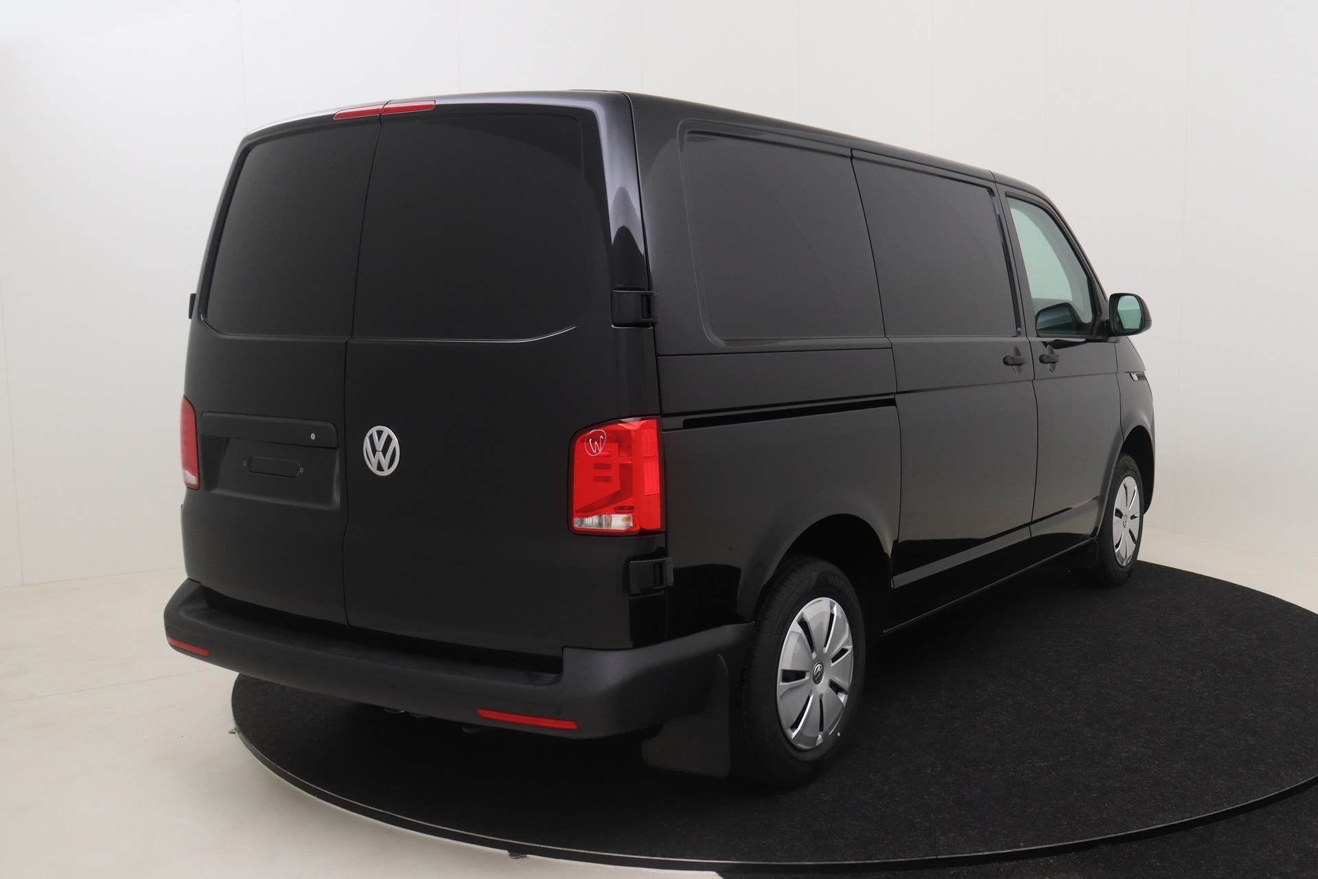 VOLKSWAGEN T6 Transporter   2.0 TDI 110ch 5M Van SWB