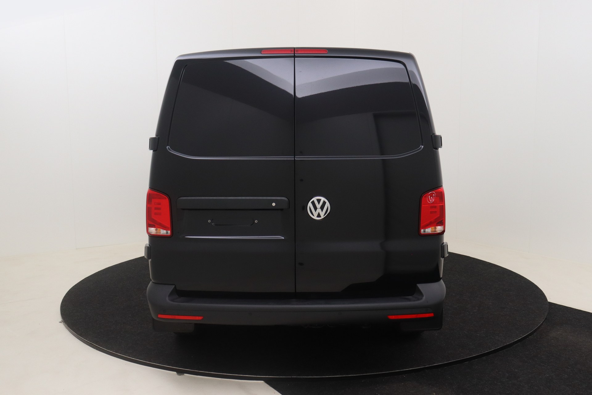 VOLKSWAGEN T6 Transporter   2.0 TDI 110ch 5M Van SWB