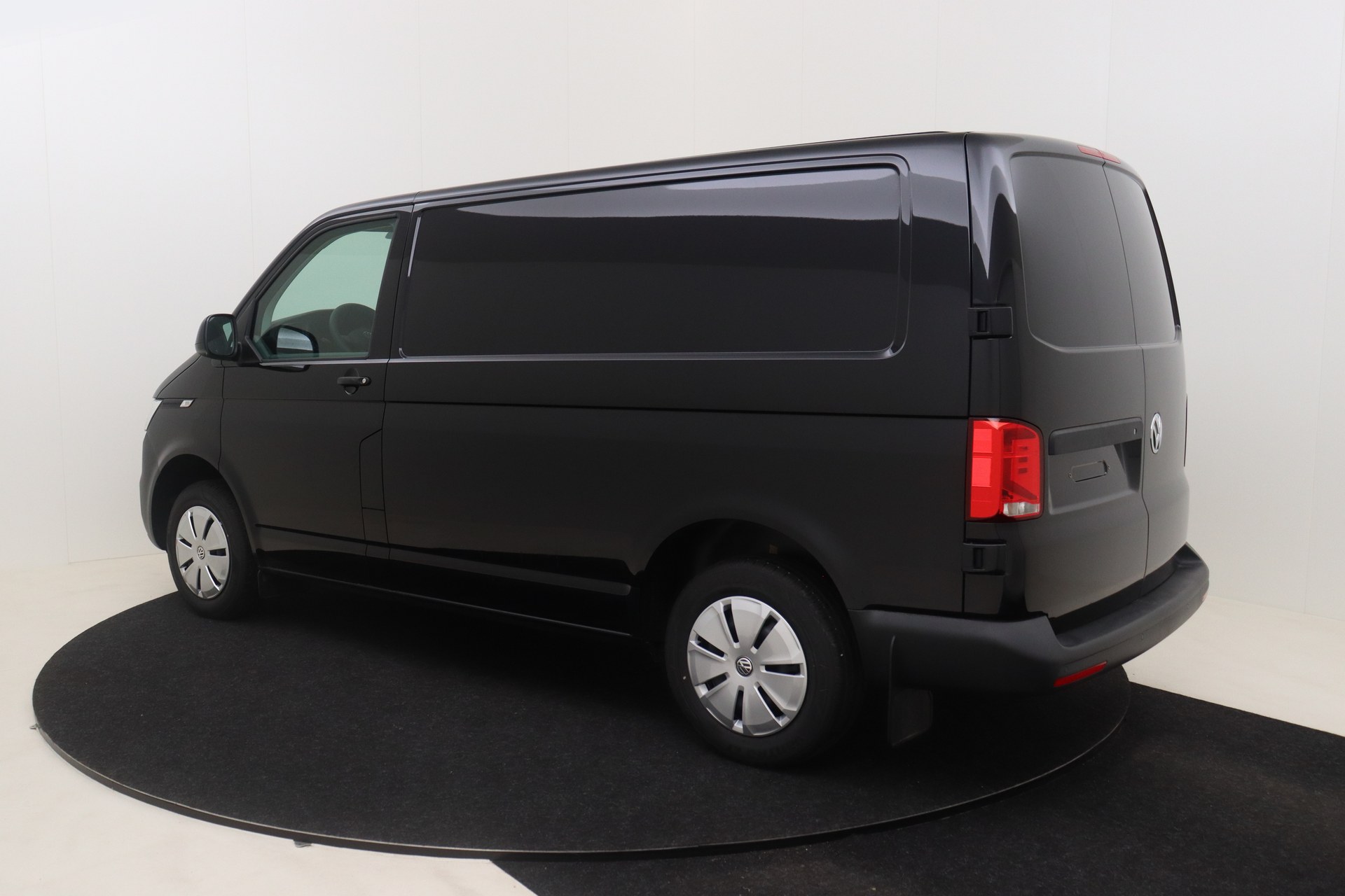 VOLKSWAGEN T6 Transporter   2.0 TDI 110ch 5M Van SWB