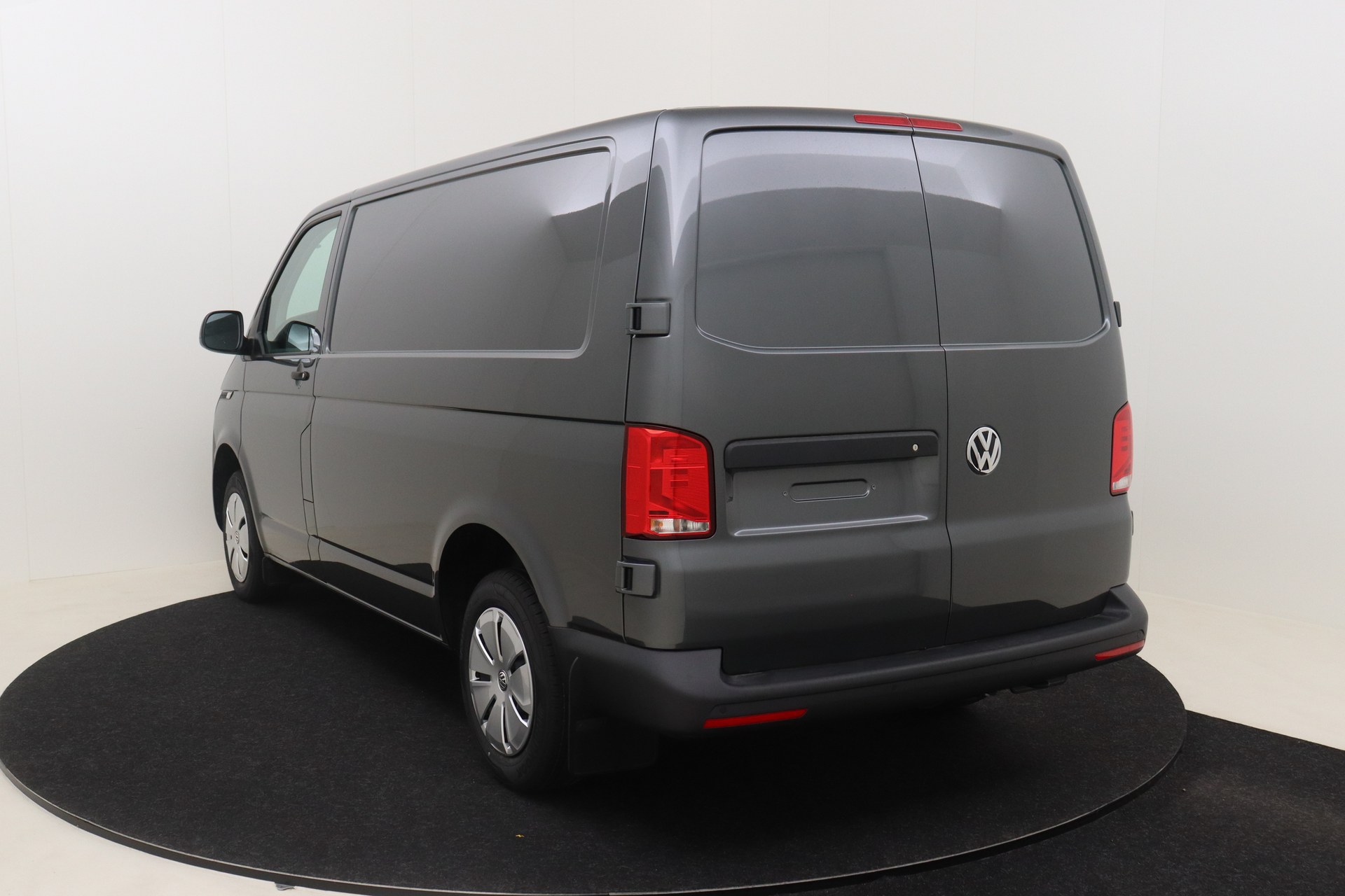 VOLKSWAGEN T6 Transporter   2.0 TDI 110ch 5M Van SWB