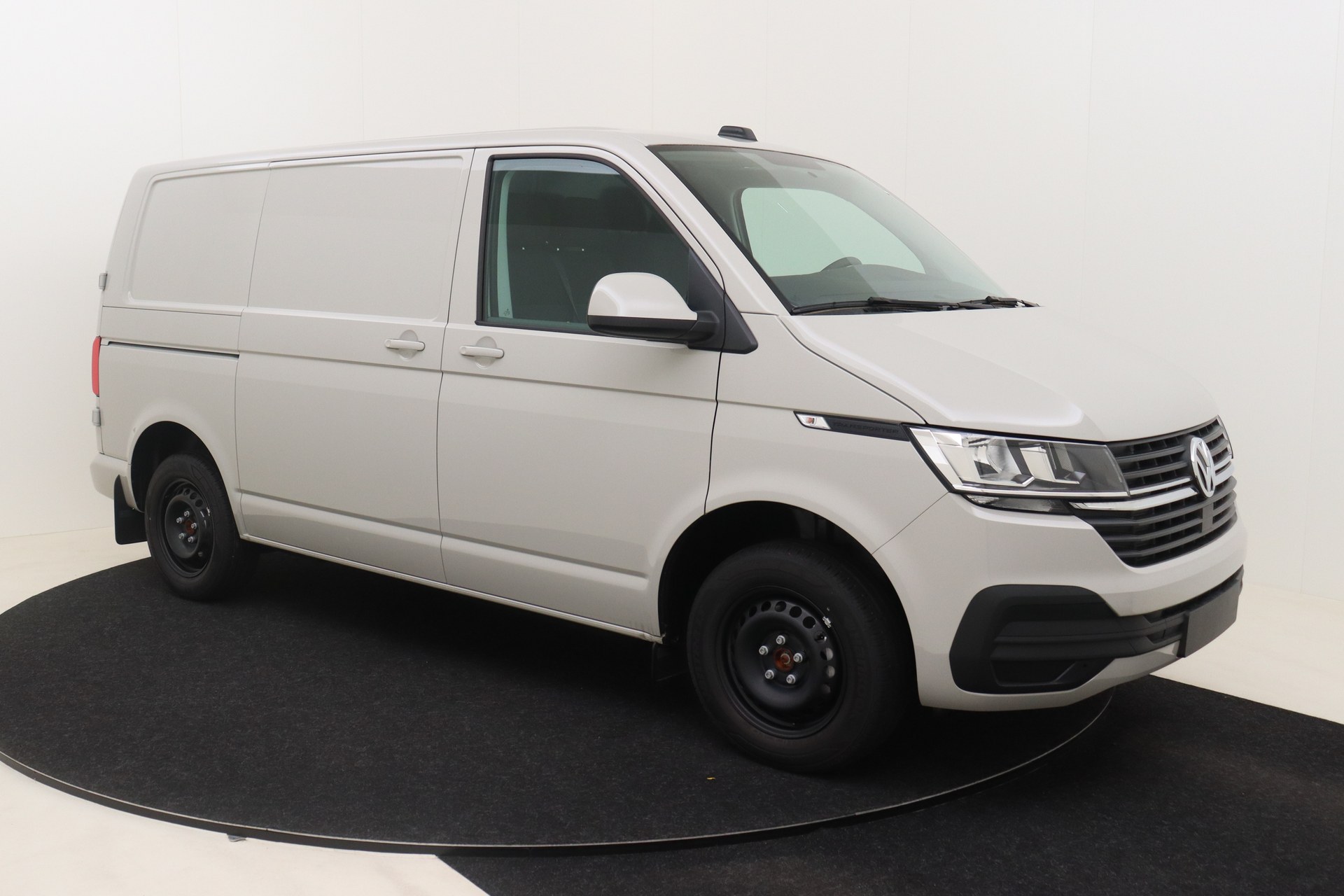 VOLKSWAGEN T6 Transporter   2.0 TDI 110ch 5M Van SWB