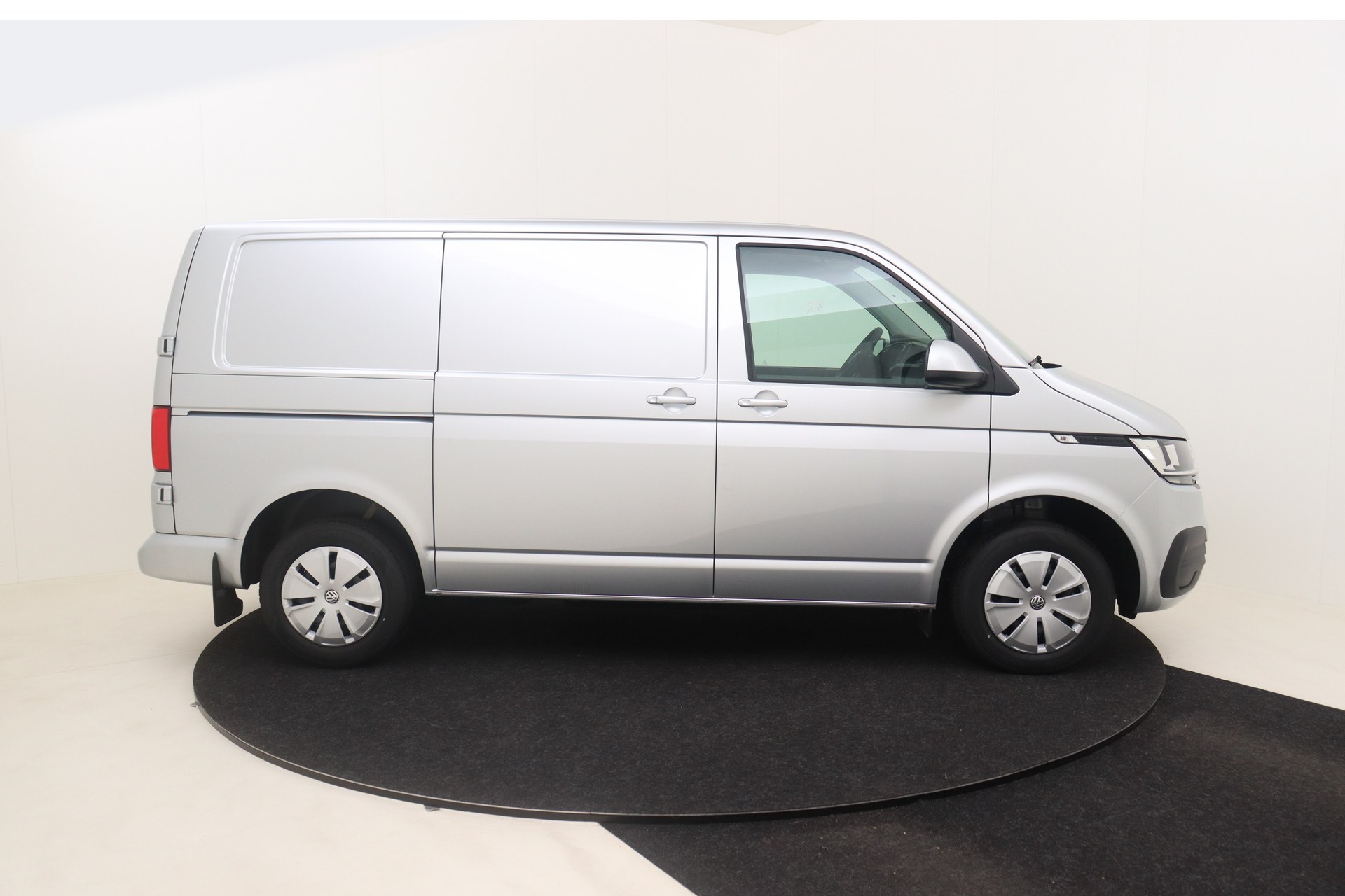 VOLKSWAGEN T6 Transporter   2.0 TDI EU6 150ch 6M Van SWB