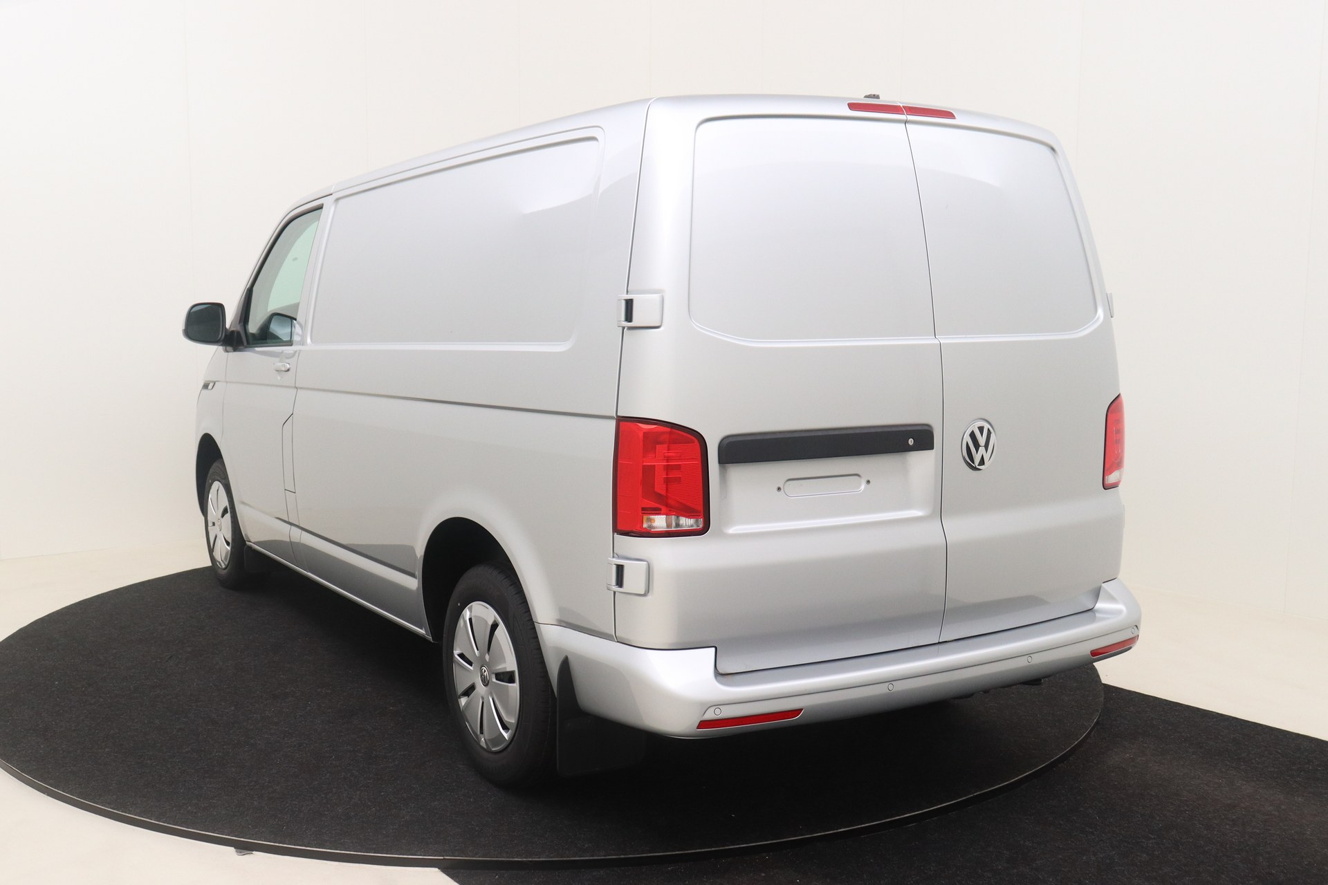 VOLKSWAGEN T6 Transporter   2.0 TDI EU6 150ch 6M Van SWB