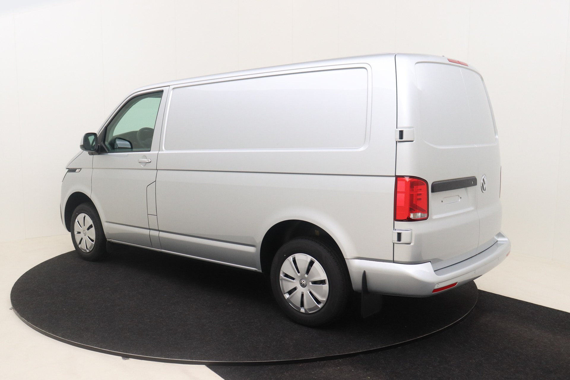 VOLKSWAGEN T6 Transporter   2.0 TDI EU6 150ch 6M Van SWB