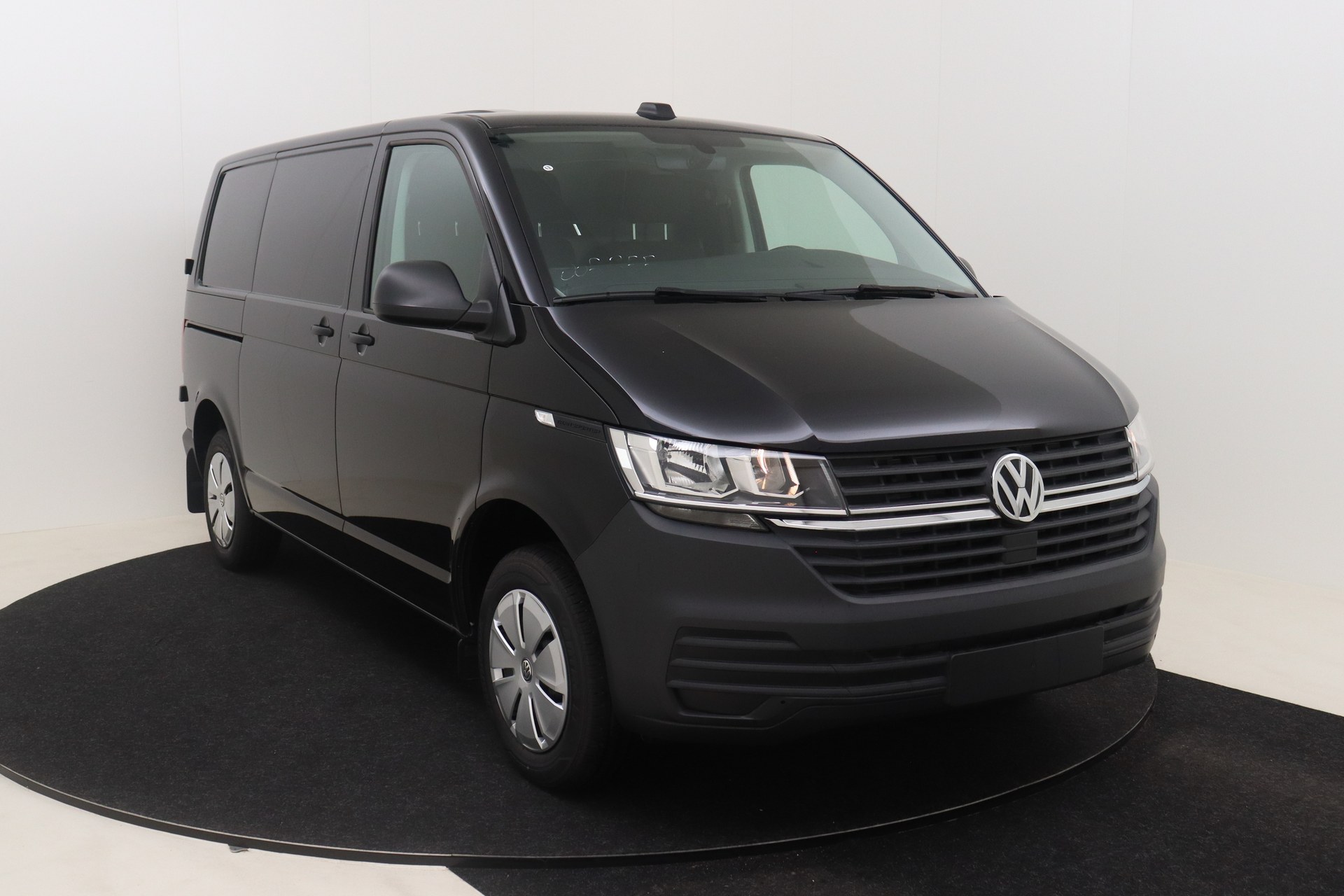 VOLKSWAGEN T6 Transporter   2.0 TDI 110ch 5M Van SWB