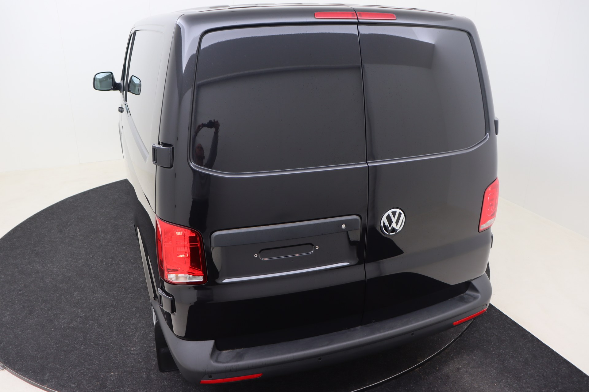 VOLKSWAGEN T6 Transporter   2.0 TDI 110ch 5M Van SWB