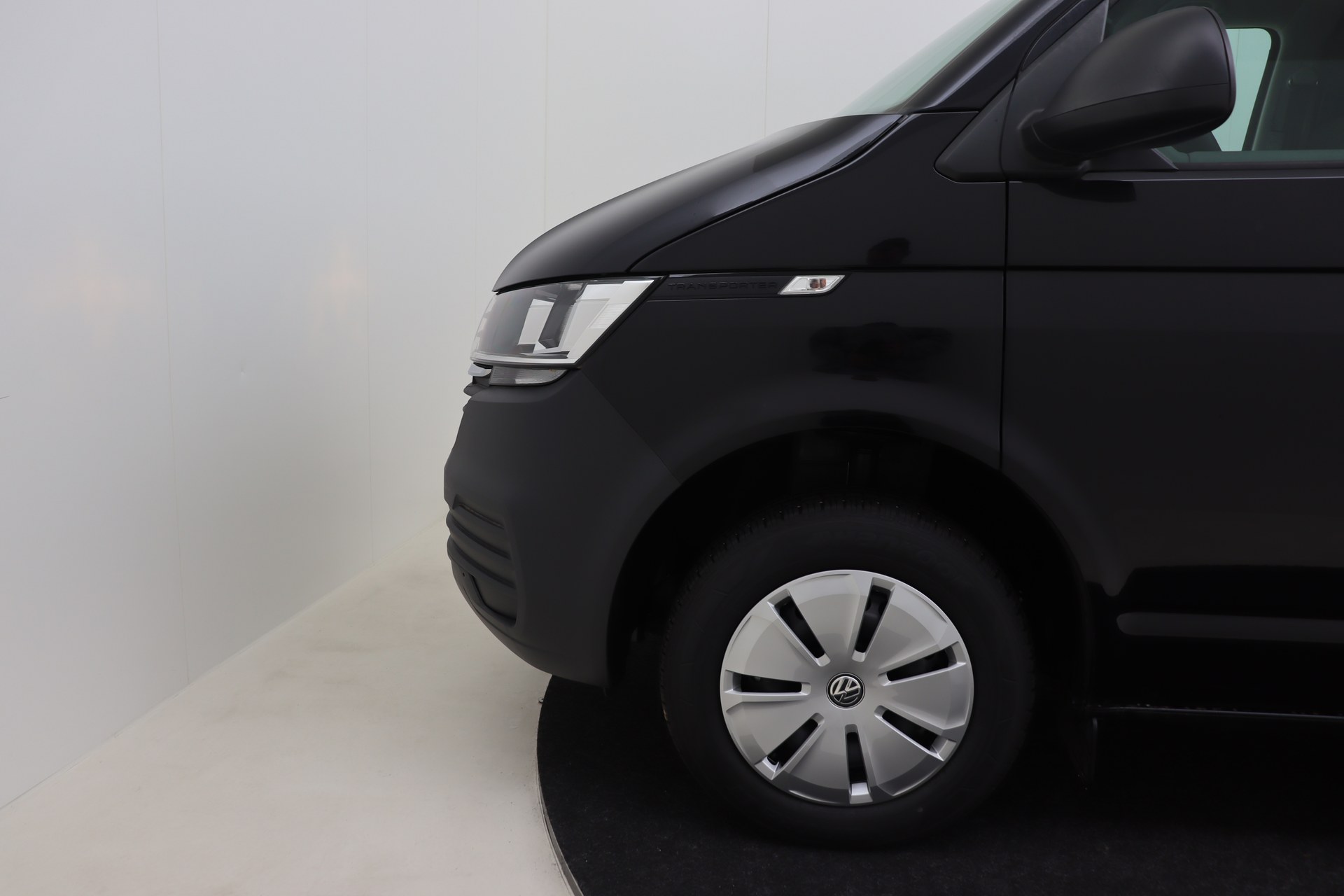 VOLKSWAGEN T6 Transporter   2.0 TDI 110ch 5M Van SWB