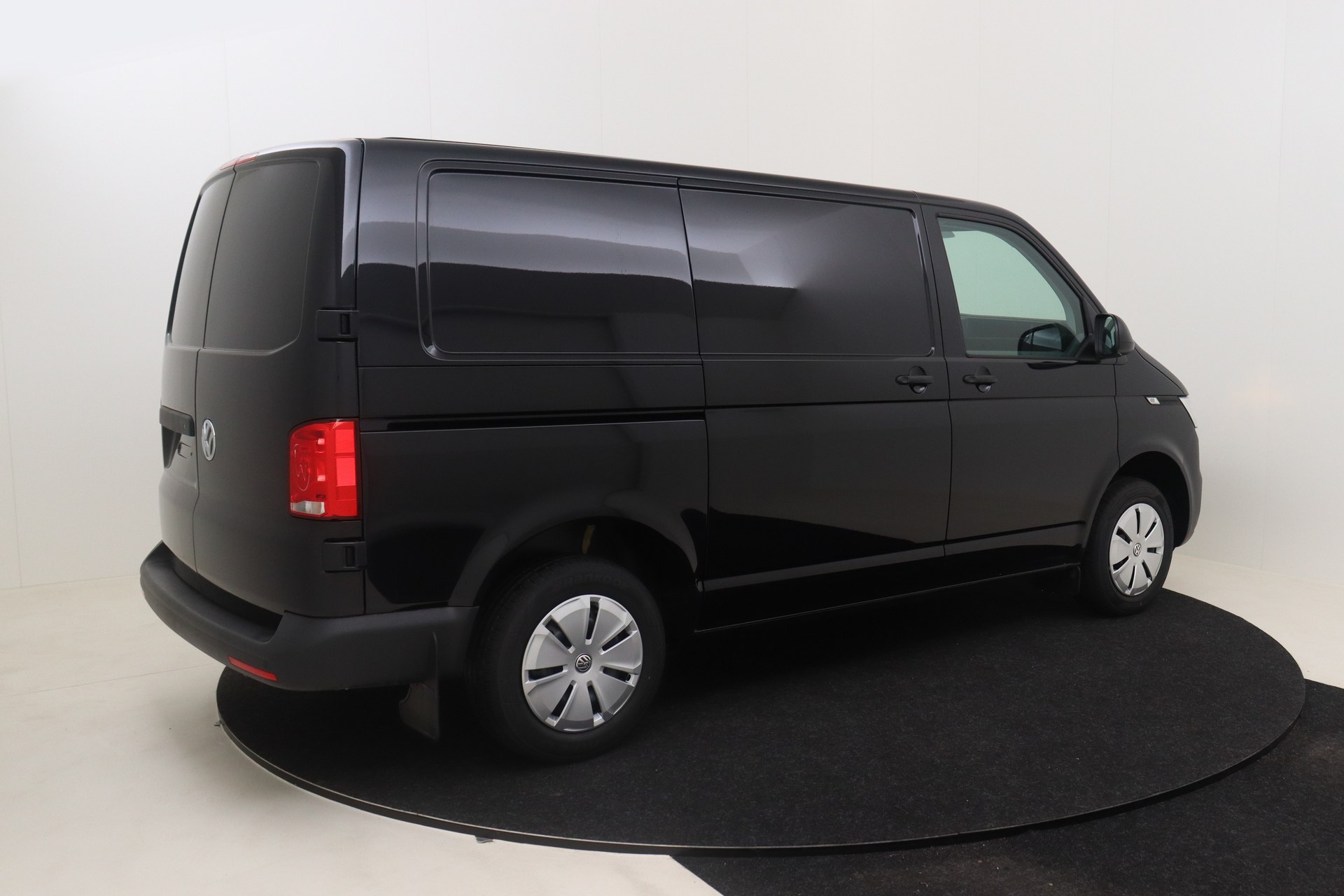 VOLKSWAGEN T6 Transporter   2.0 TDI 110ch 5M Van SWB