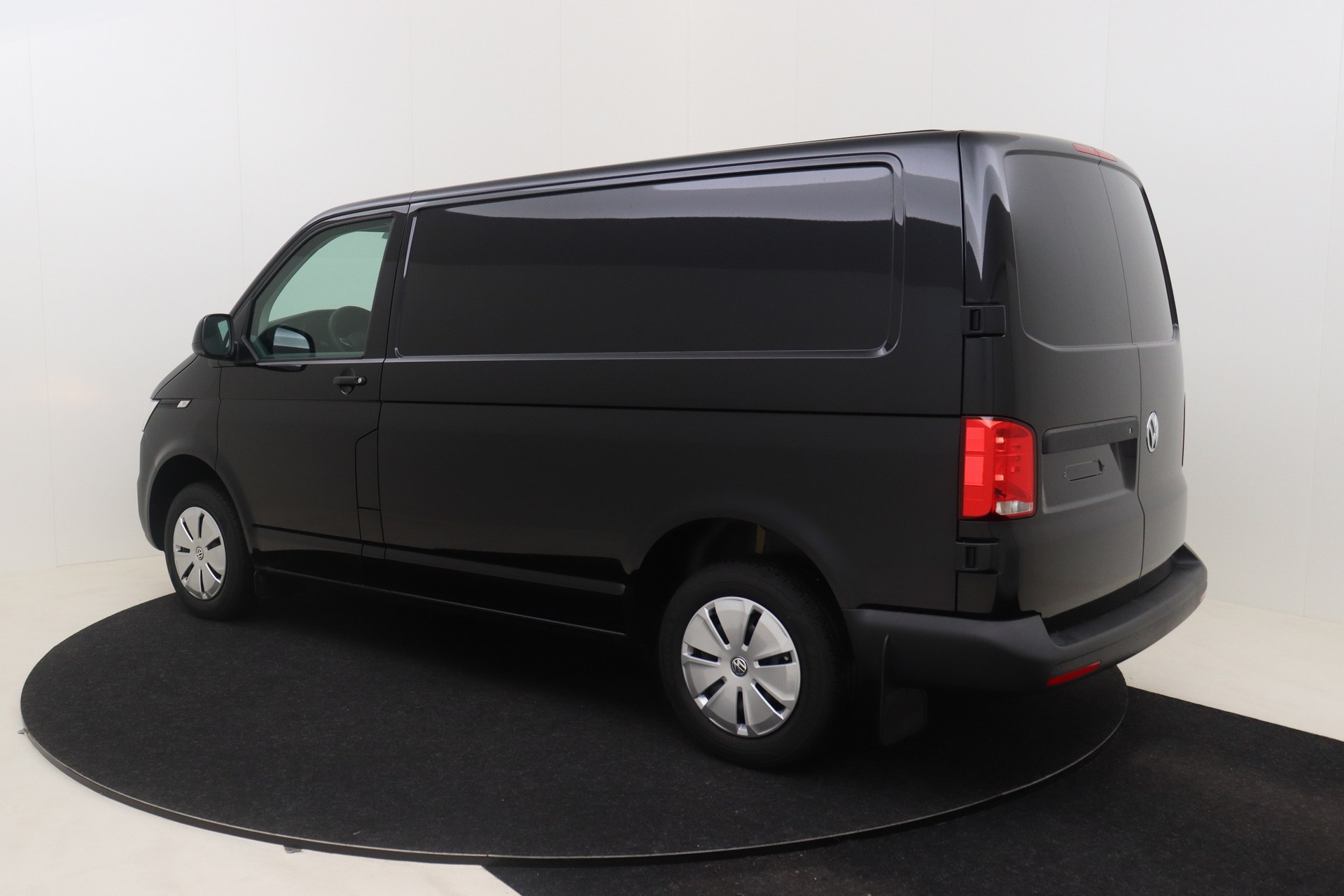 VOLKSWAGEN T6 Transporter   2.0 TDI 110ch 5M Van SWB