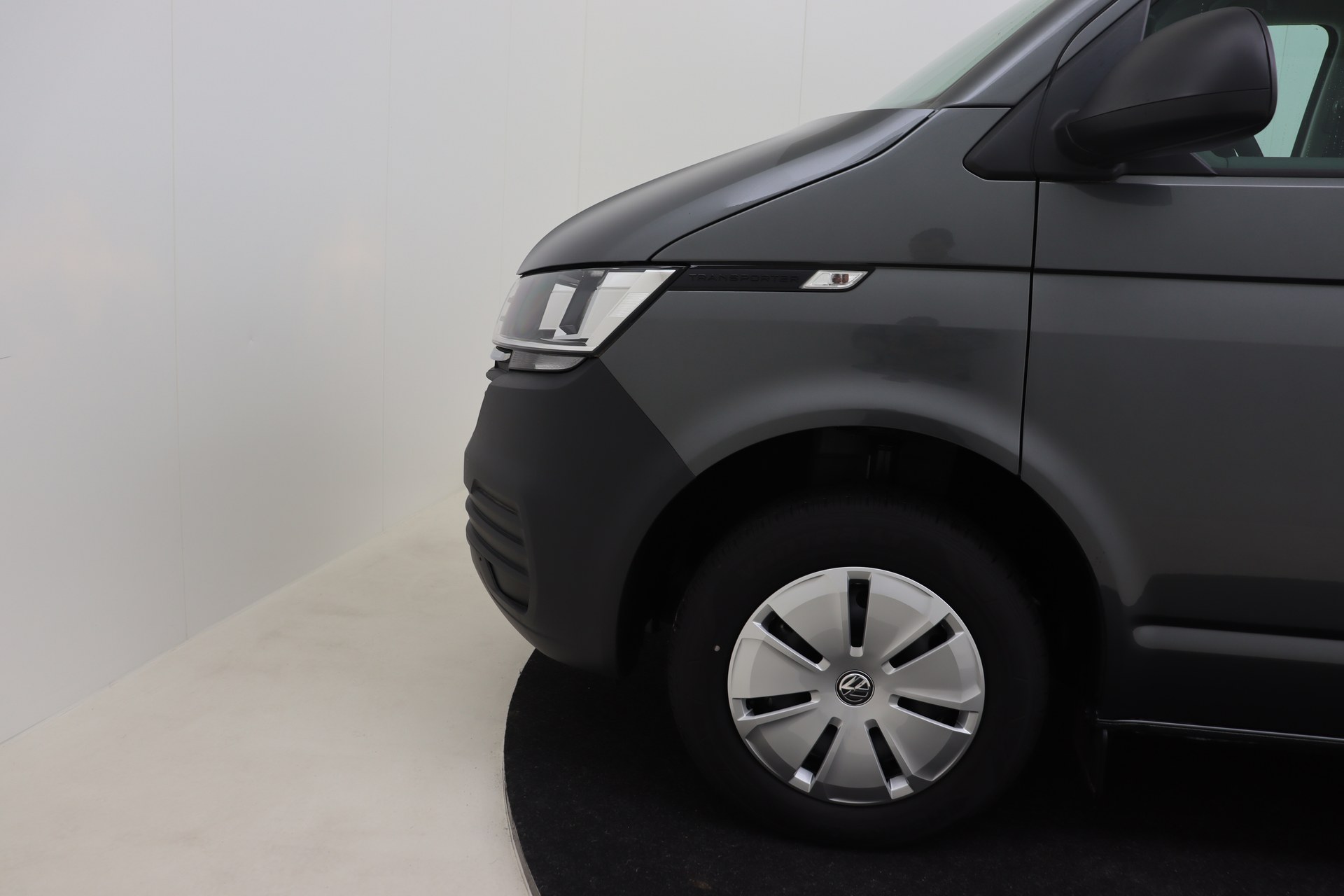 VOLKSWAGEN T6 Transporter   2.0 TDI 110ch 5M Van SWB