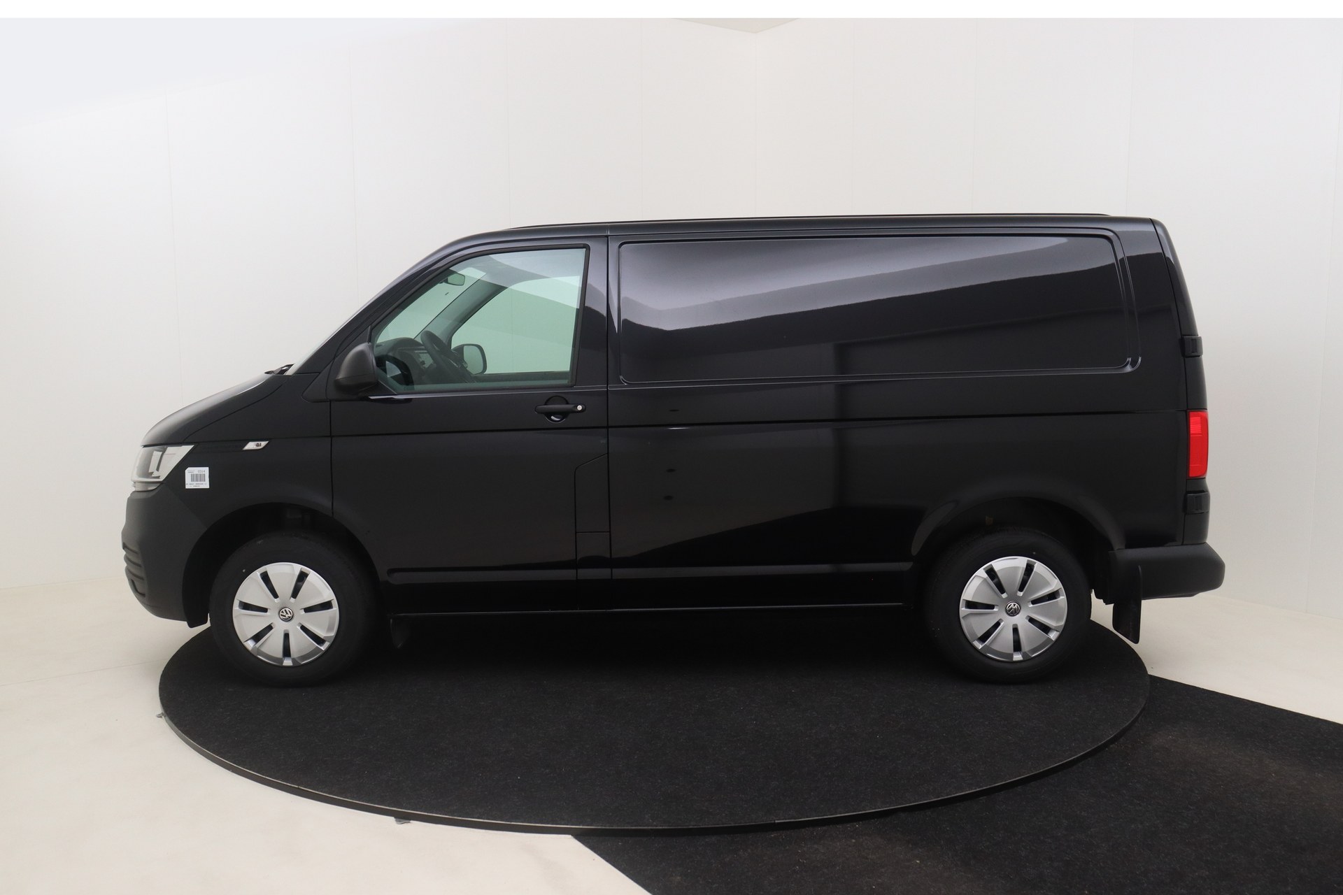 VOLKSWAGEN T6 Transporter   2.0 TDI 110ch 5M Van SWB