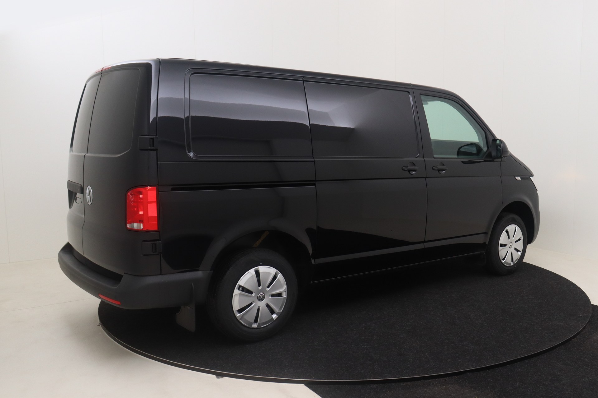 VOLKSWAGEN T6 Transporter   2.0 TDI 110ch 5M Van SWB