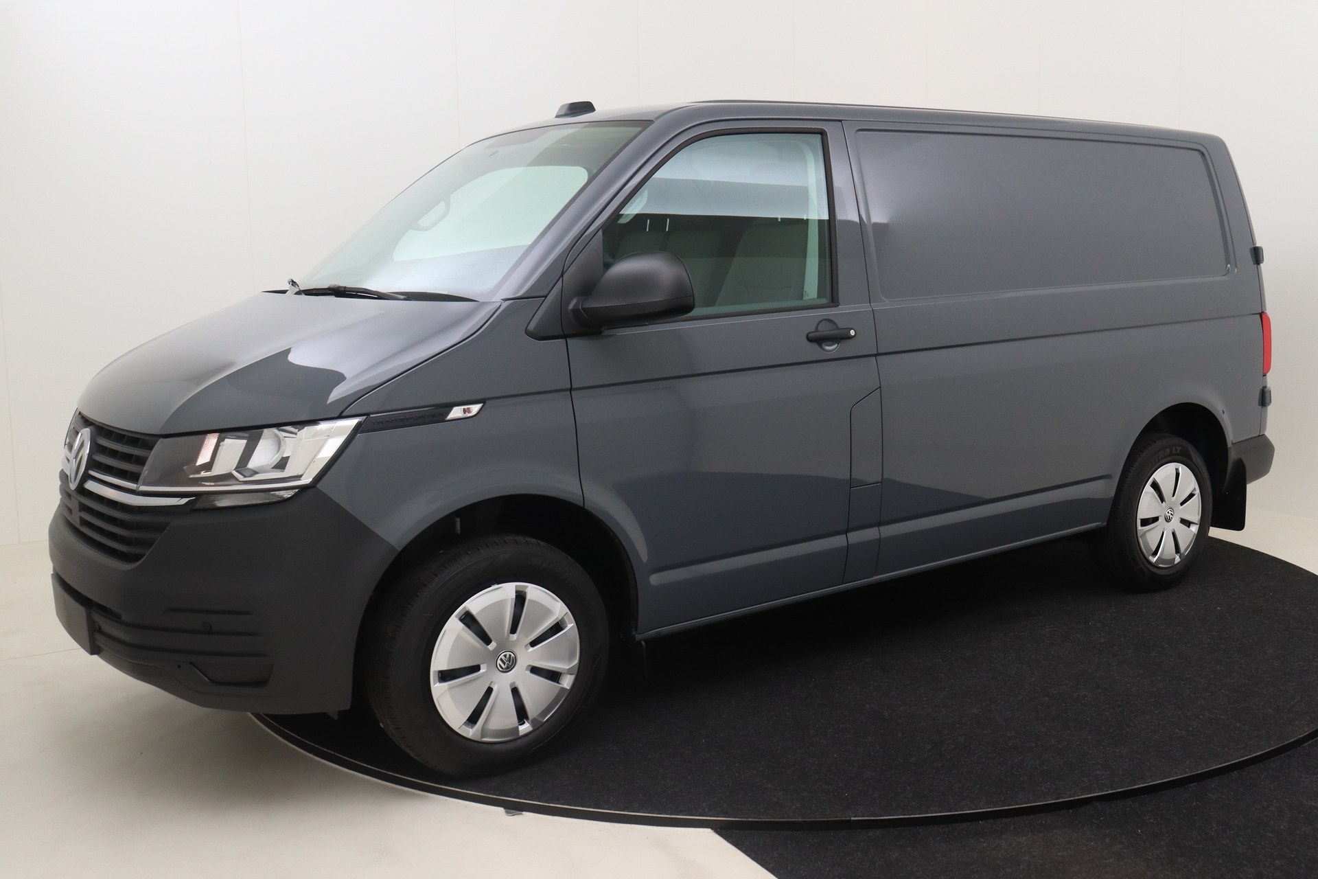 VOLKSWAGEN T6 Transporter   2.0 TDI 110ch 5M Van SWB