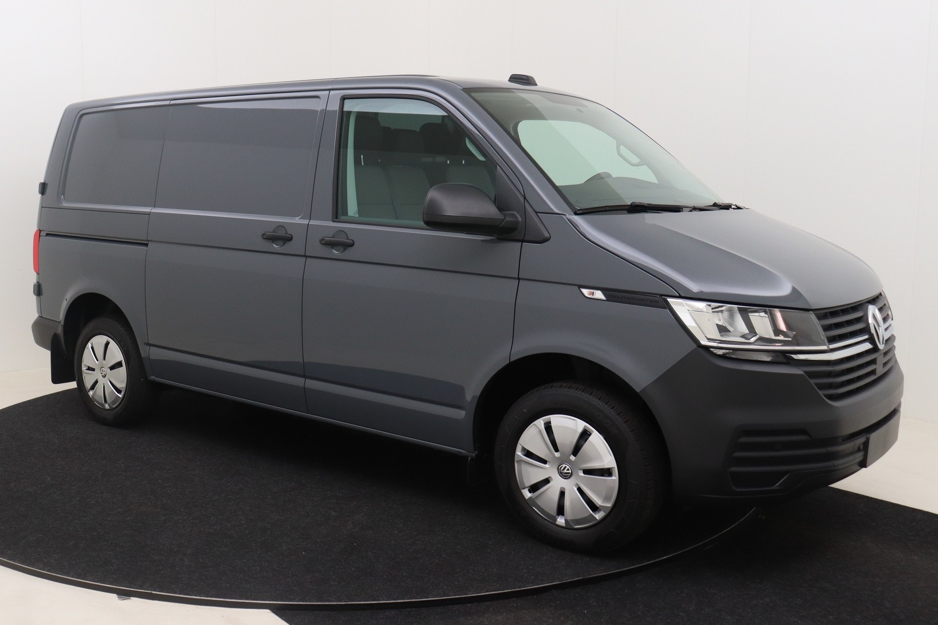 VOLKSWAGEN T6 Transporter   2.0 TDI 110ch 5M Van SWB