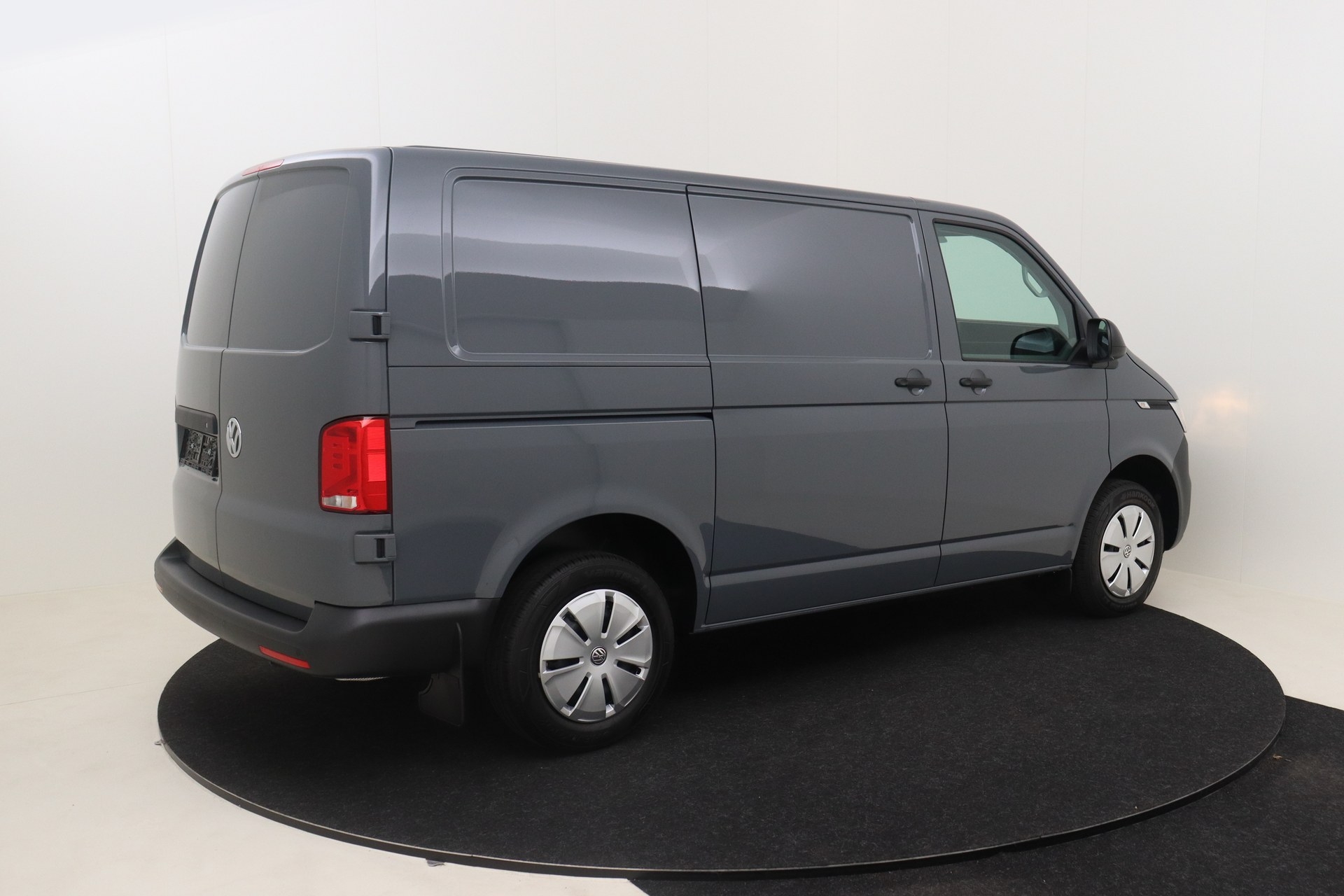 VOLKSWAGEN T6 Transporter   2.0 TDI 110ch 5M Van SWB