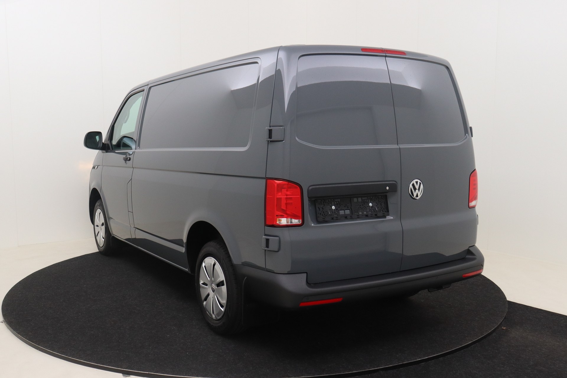 VOLKSWAGEN T6 Transporter   2.0 TDI 110ch 5M Van SWB