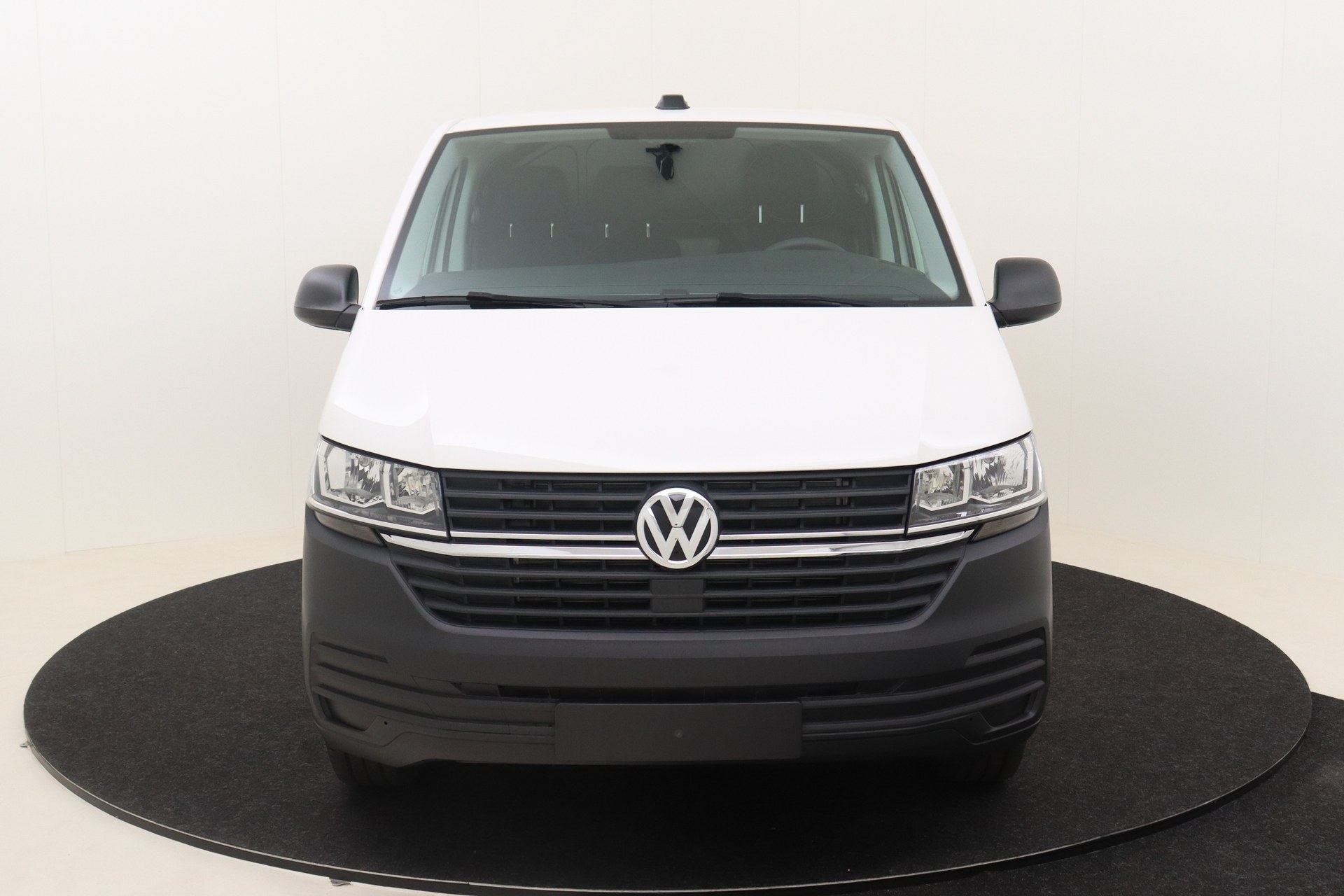 VOLKSWAGEN T6 Transporter   2.0 TDI EU6 150ch 6M Van SWB