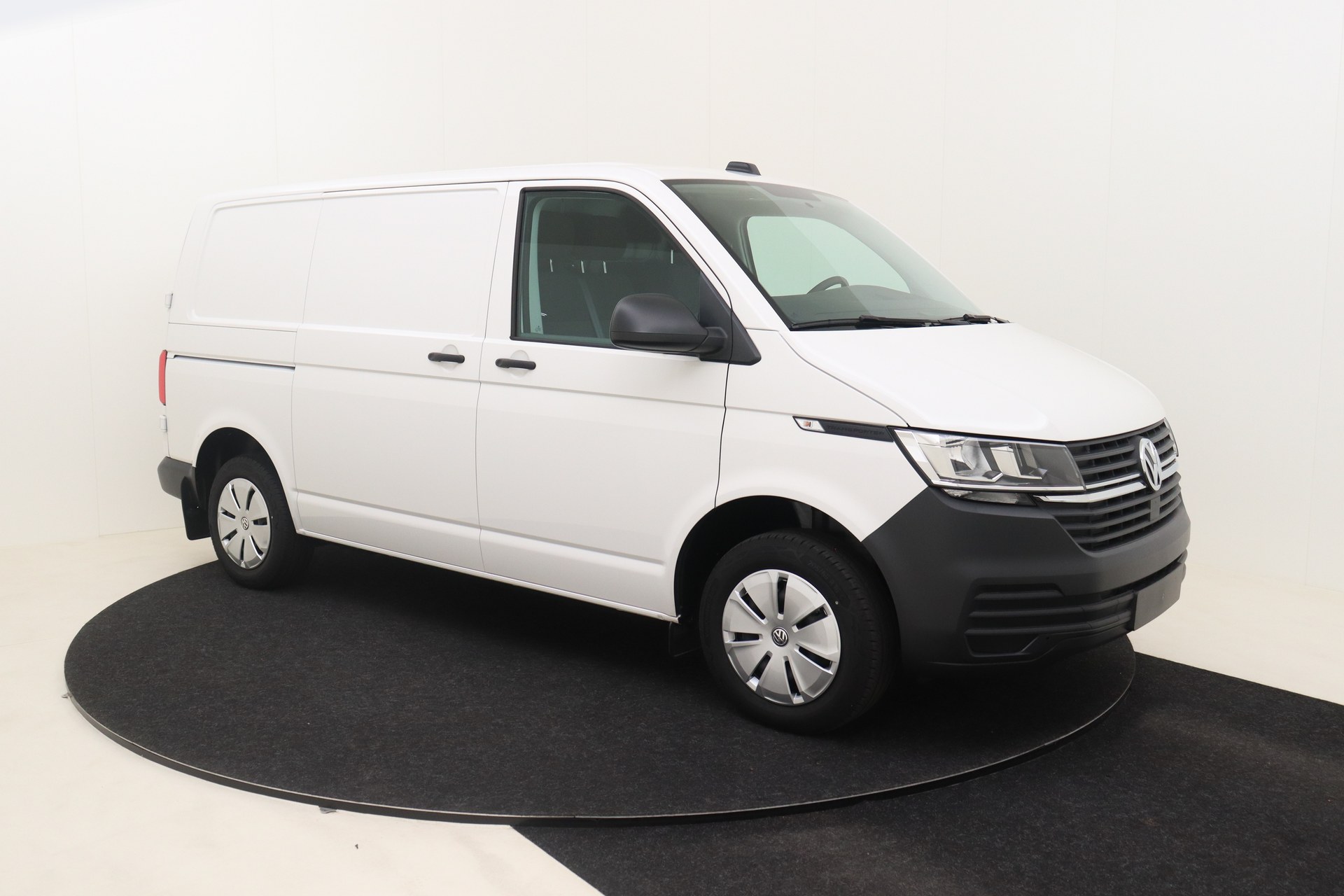 VOLKSWAGEN T6 Transporter   2.0 TDI EU6 150ch 6M Van SWB