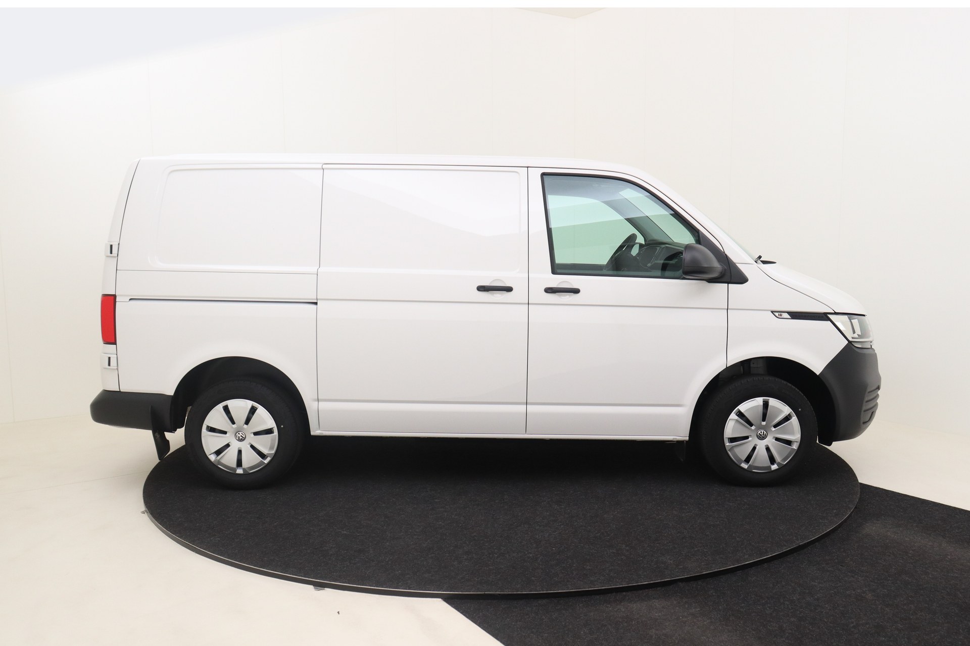 VOLKSWAGEN T6 Transporter   2.0 TDI EU6 150ch 6M Van SWB