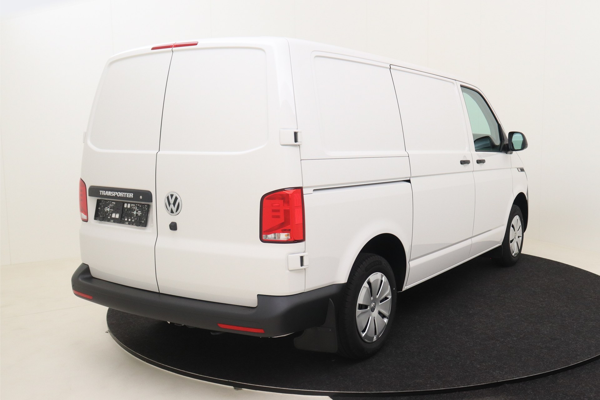 VOLKSWAGEN T6 Transporter   2.0 TDI EU6 150ch 6M Van SWB