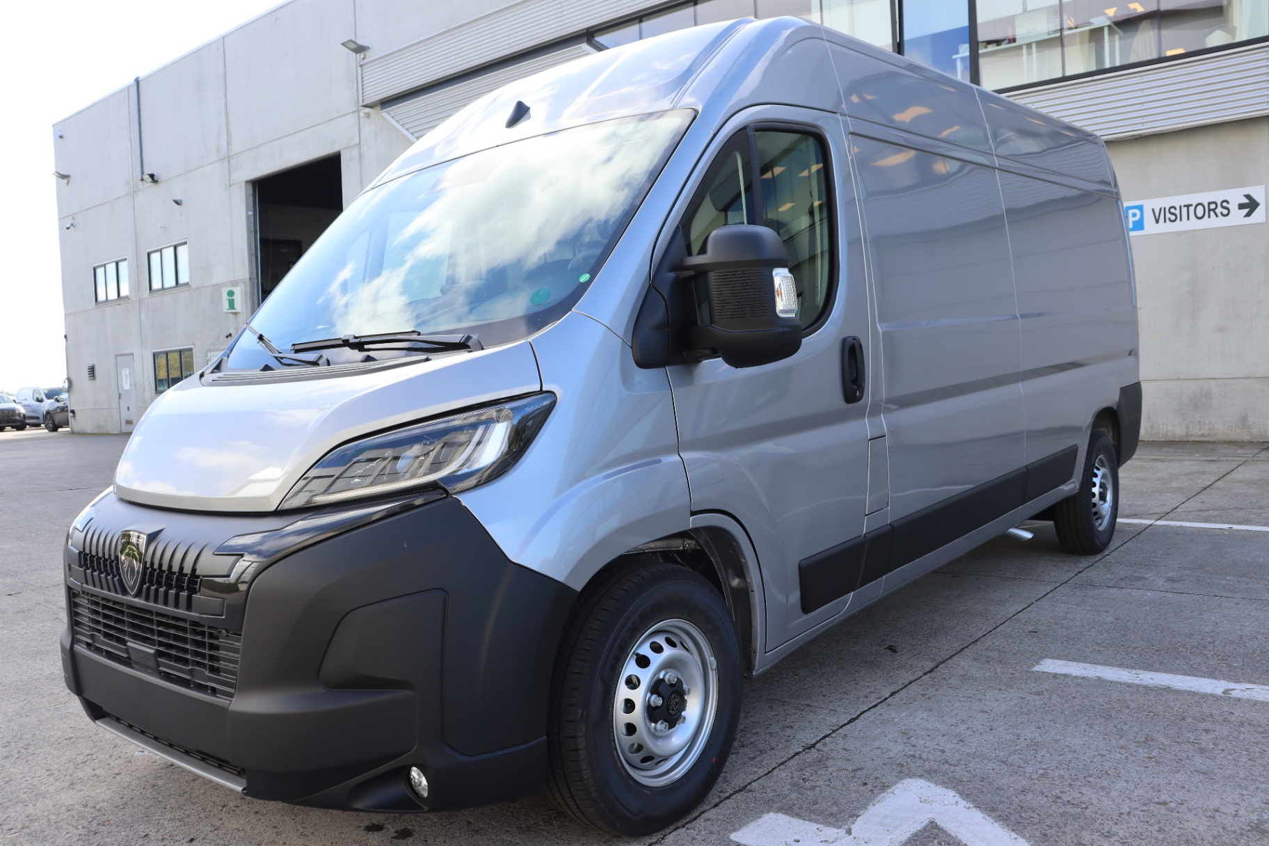 PEUGEOT BOXER 2.2 BlueHDi 140ch S&S Aut.8 New 435 L3H2