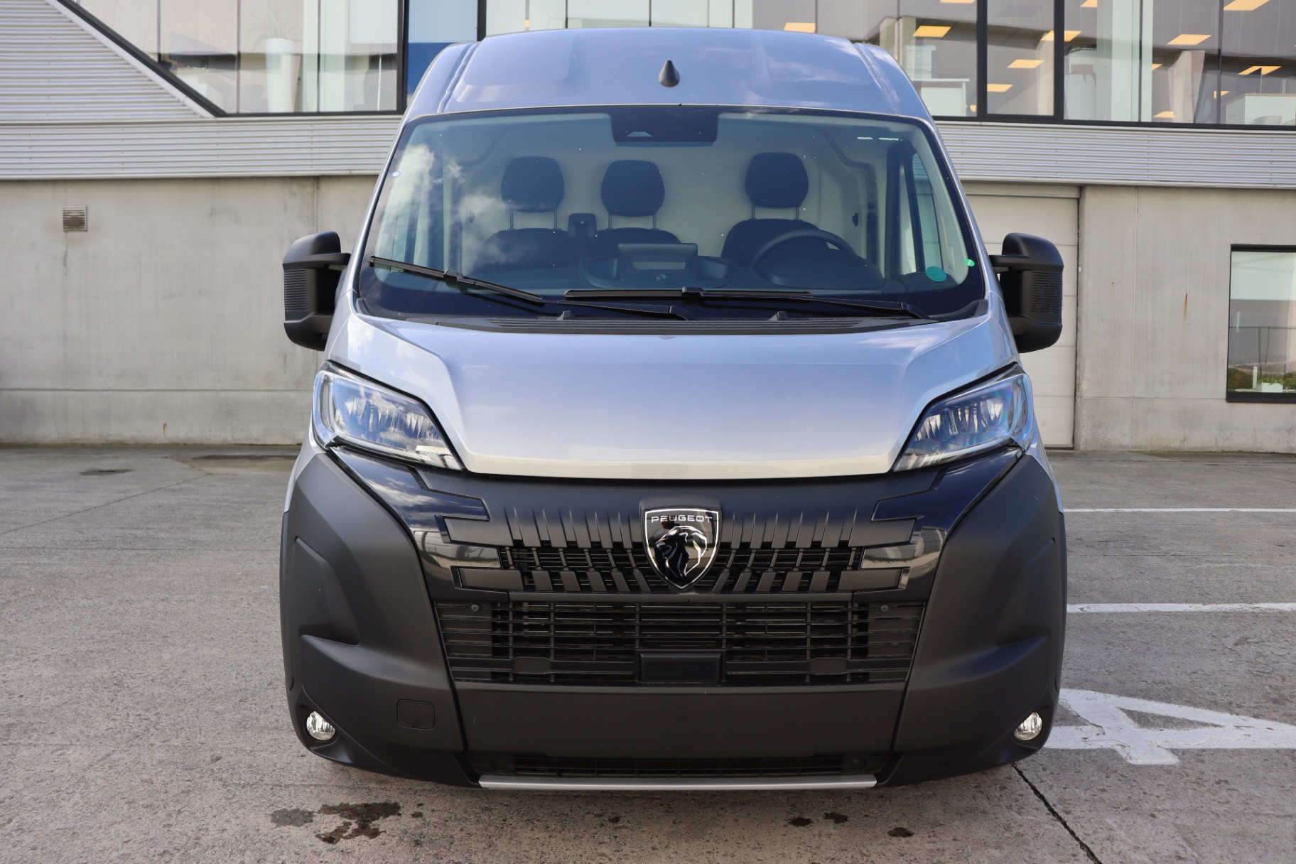 PEUGEOT BOXER 2.2 BlueHDi 140ch S&S Aut.8 New 435 L3H2