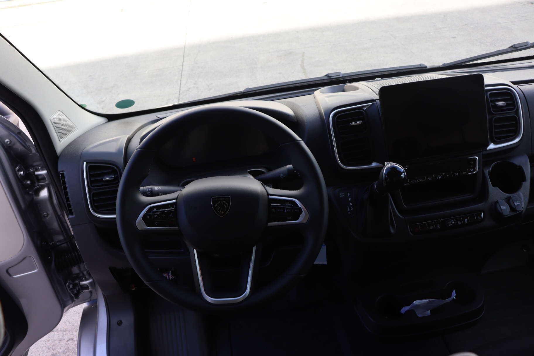 PEUGEOT BOXER 2.2 BlueHDi 140ch S&S Aut.8 New 435 L3H2