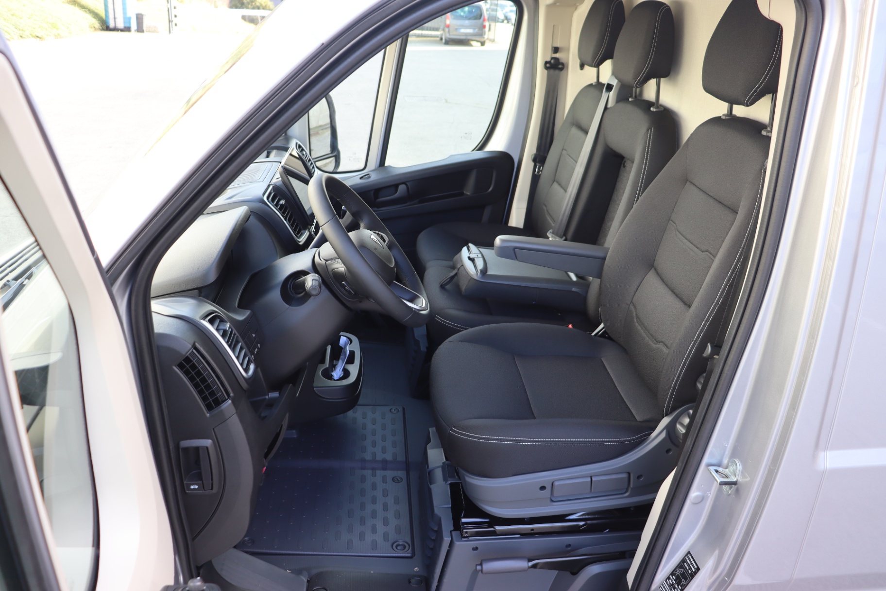 PEUGEOT BOXER 2.2 BlueHDi 140ch S&S Aut.8 New 435 L3H2