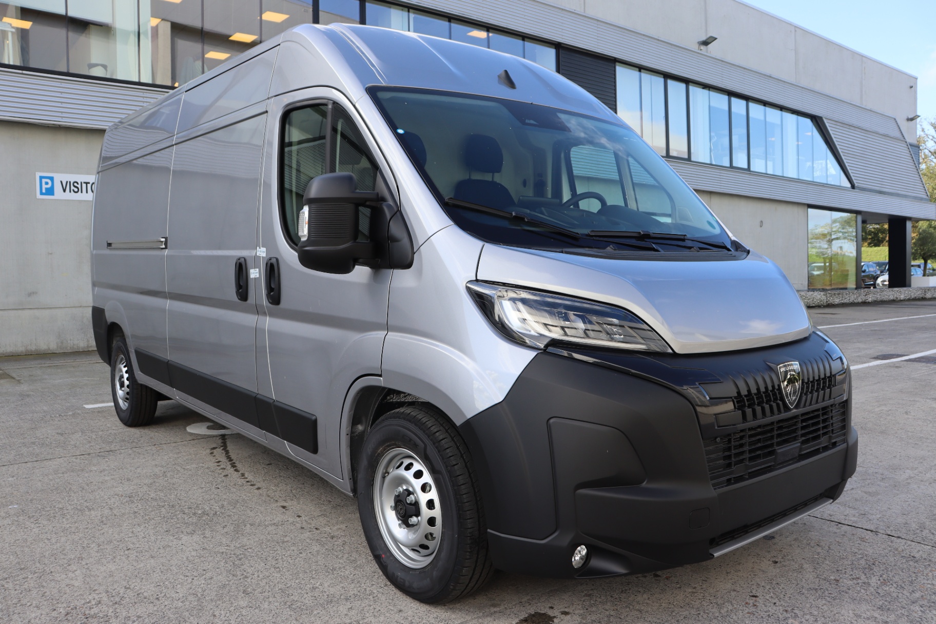 PEUGEOT BOXER 2.2 BlueHDi 140ch S&S Aut.8 New 435 L3H2